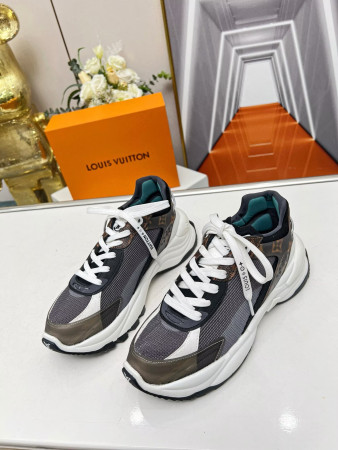 UA LV Run 55 Sneaker