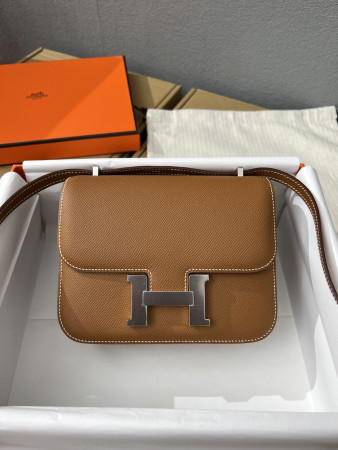 H**mes constance 24 epsom leather silver hardware 9.4"x5.9"x3"
