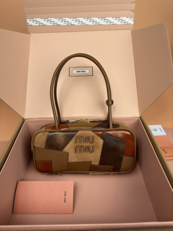 Miu Miu Leather Beau Bag 28×15×9cm