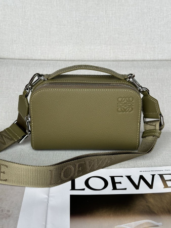 L0ew* mini crossbody camera bag in soft grained calfskin 18x8.5x13cm