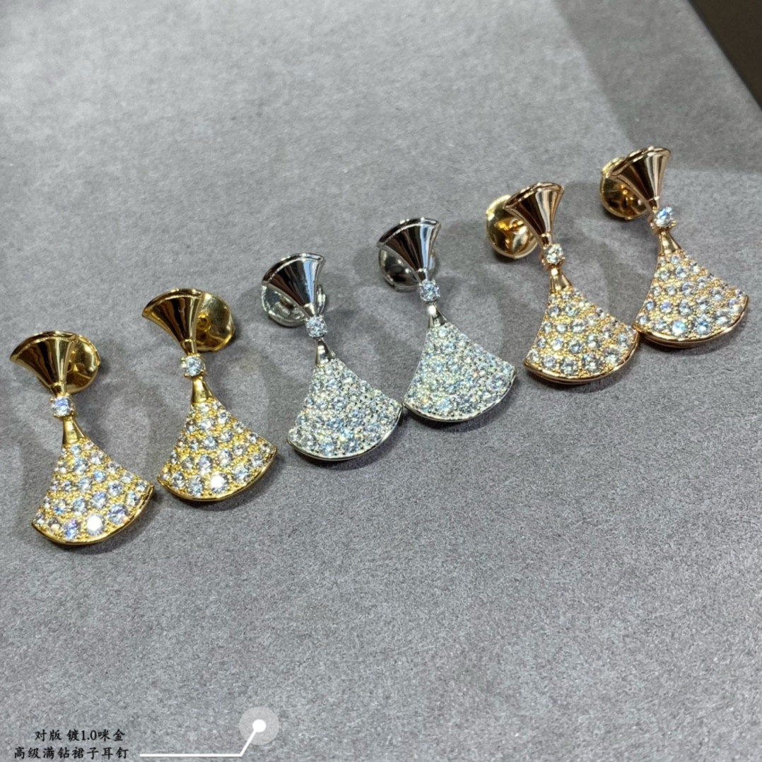 b*l*ai Di*m*nd fan-shaped skirt earrings