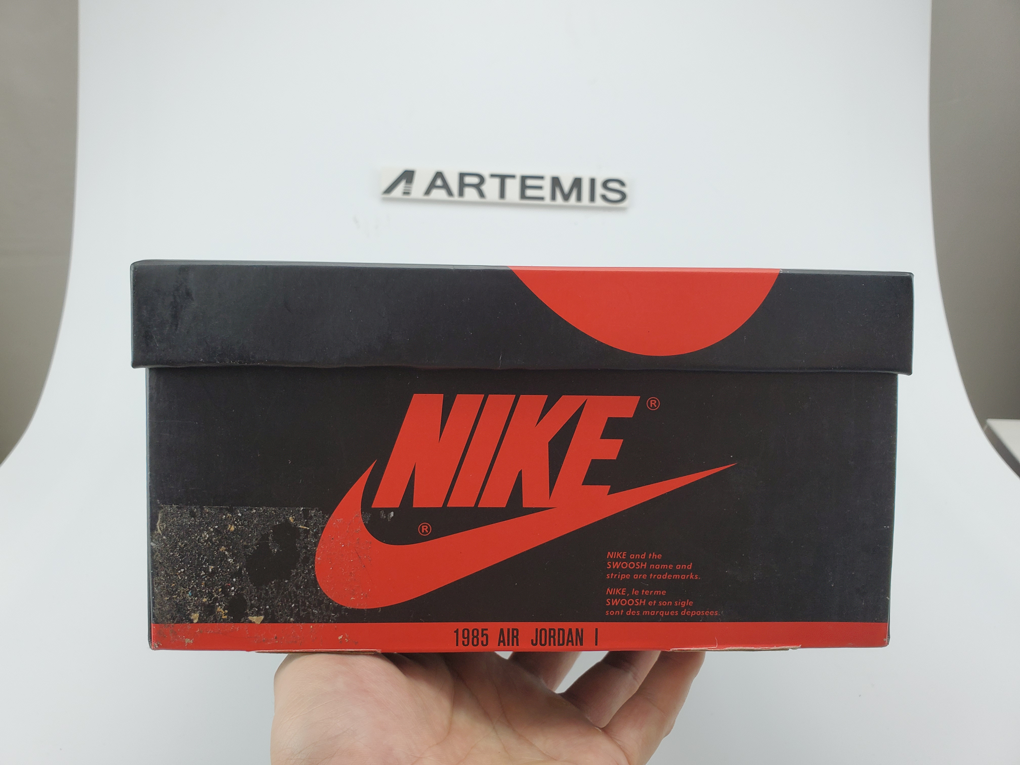 Jordan 1 Retro High Black Crimson Tint