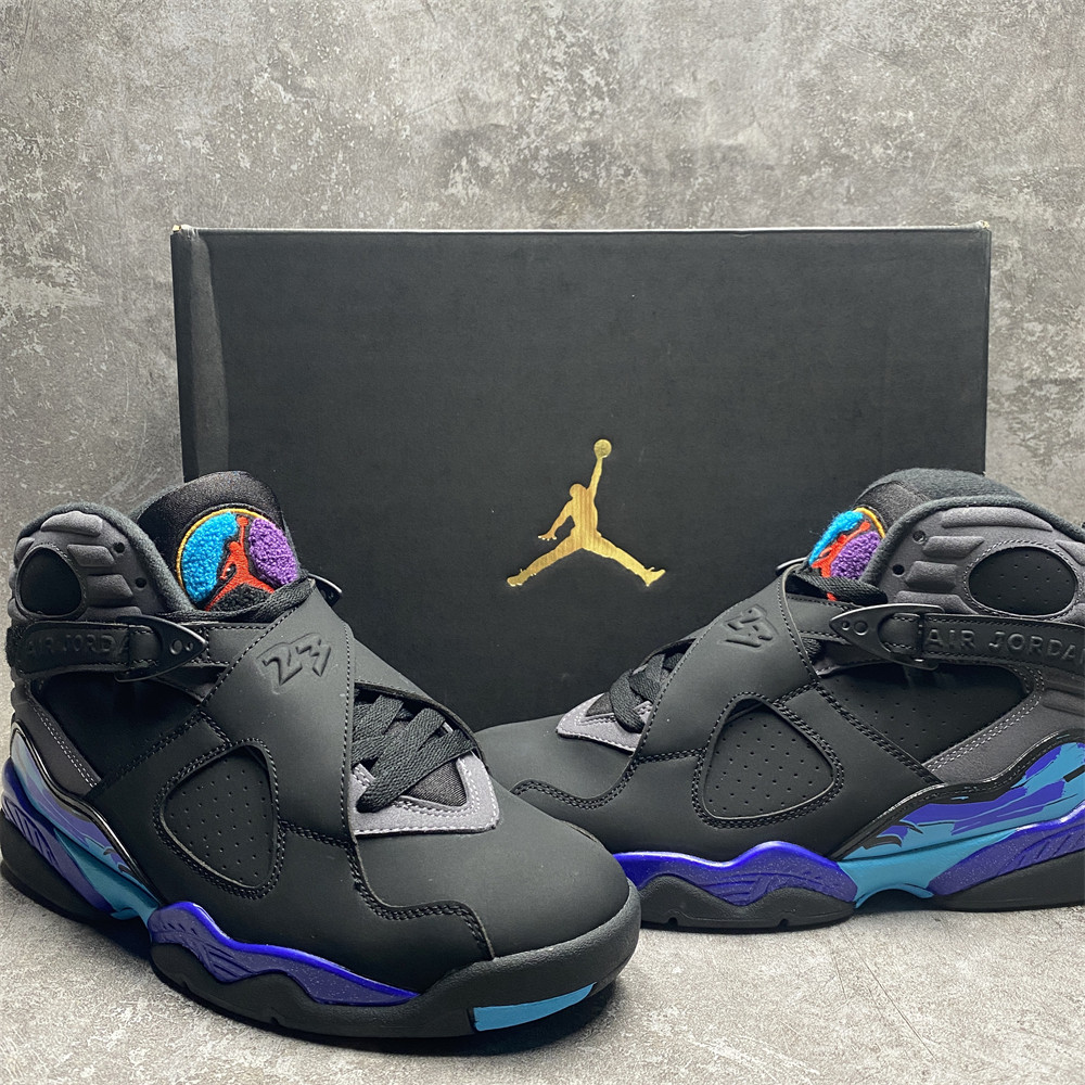 AIR JORDAN 8 RETRO 