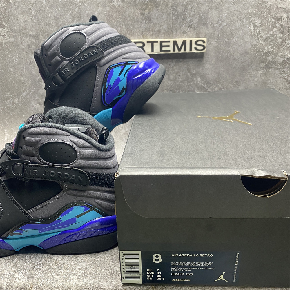AIR JORDAN 8 RETRO 