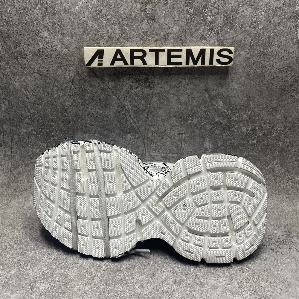 UA Balenciga 3XL Graffiti Sneaker