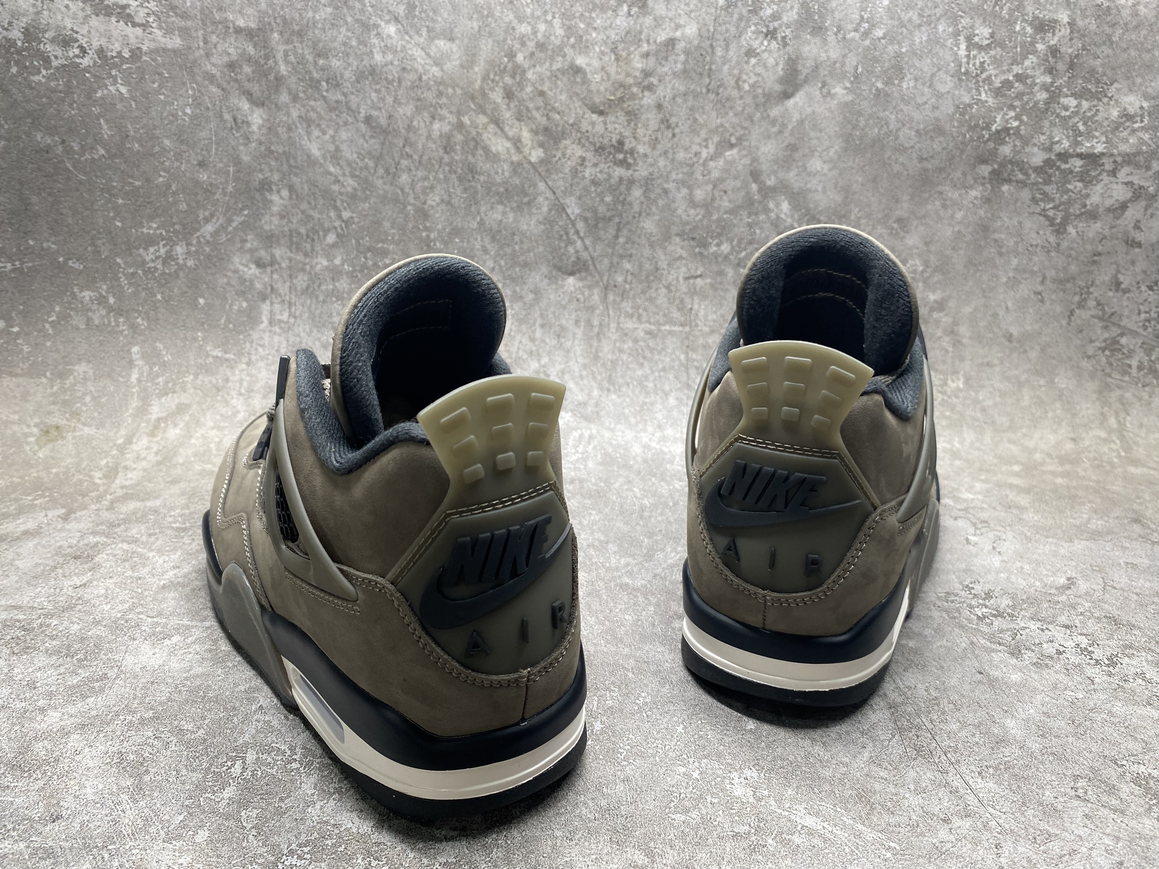 UA Air Jordan 4 Retro