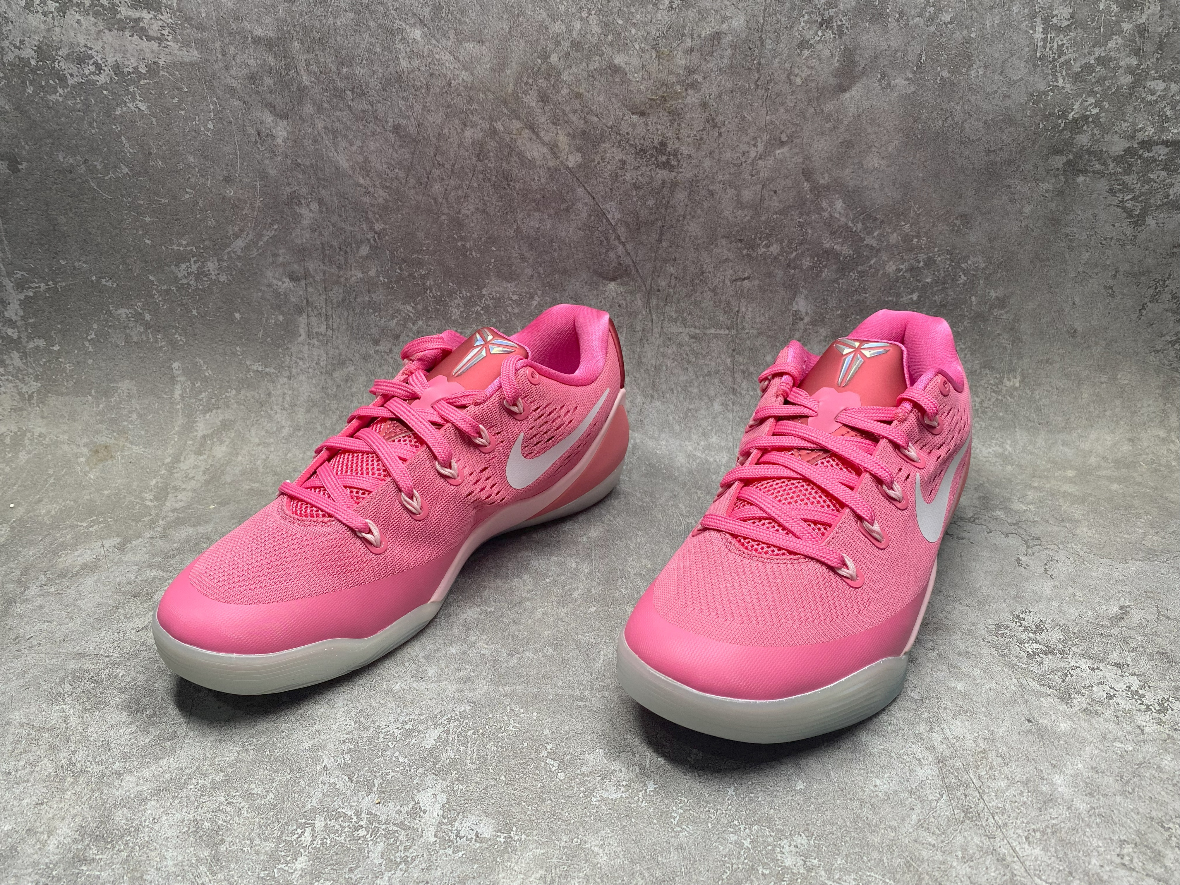 UA Nike Kobe 9 EM Low Protro