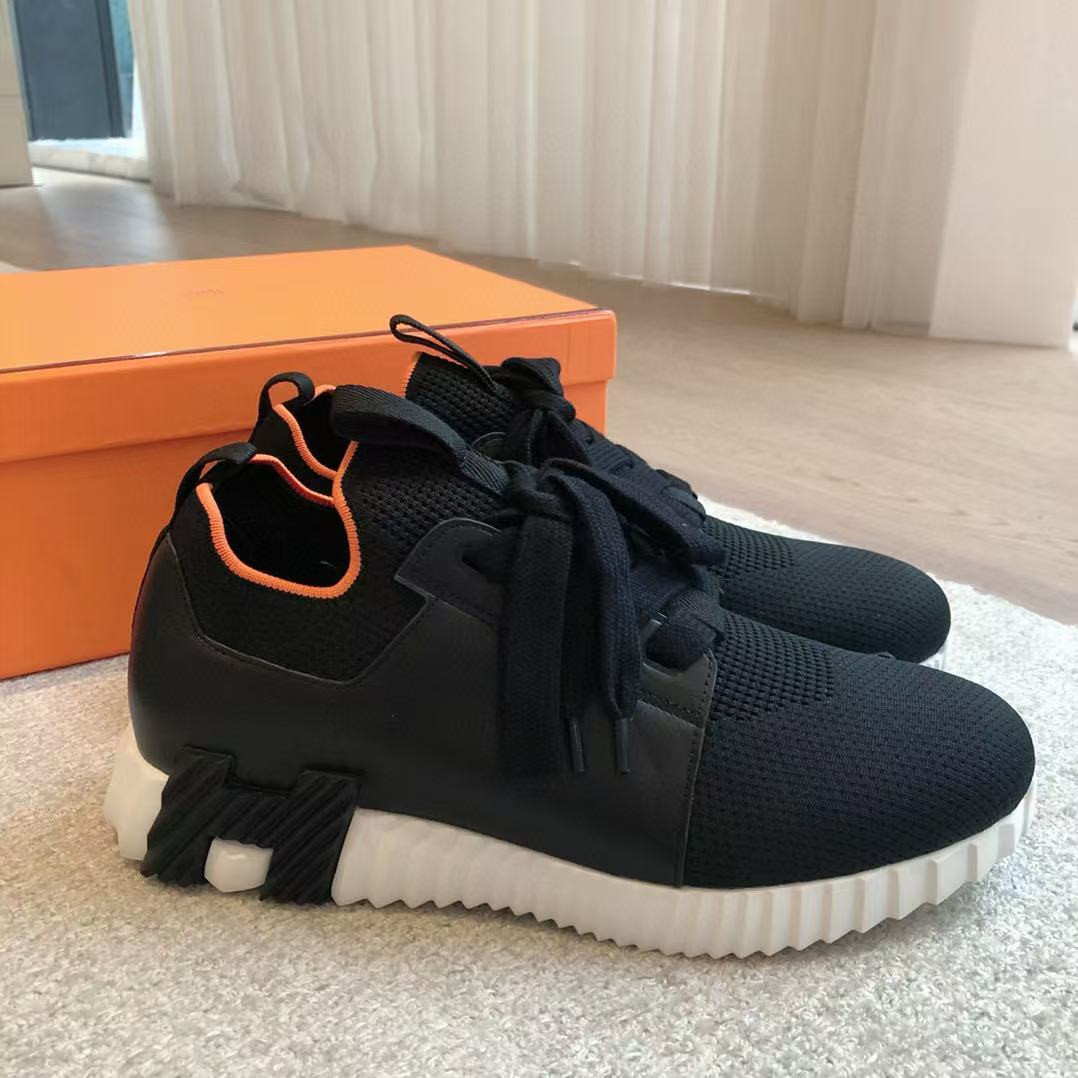 ua H**me5 bouncing sneaker