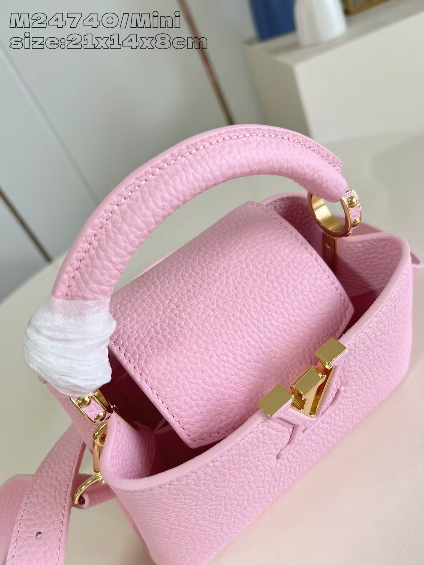 LV Capucines BB M24740 21x14x8cm