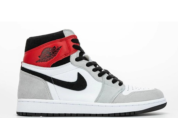 Air Jordan 1 Retro High OG 'Light Smoke Grey'