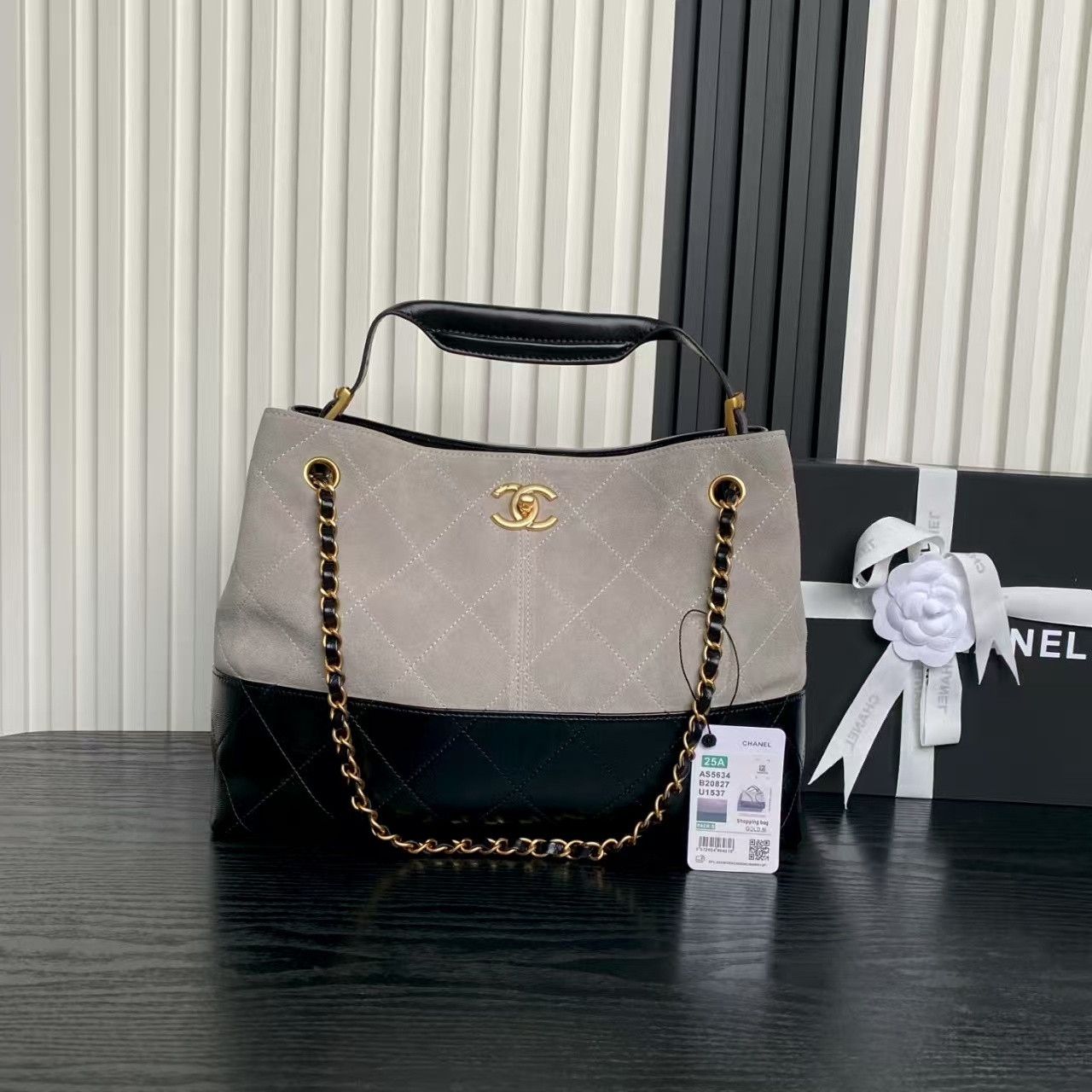 Ch*el small shopping bag as5634 24x36x14cm