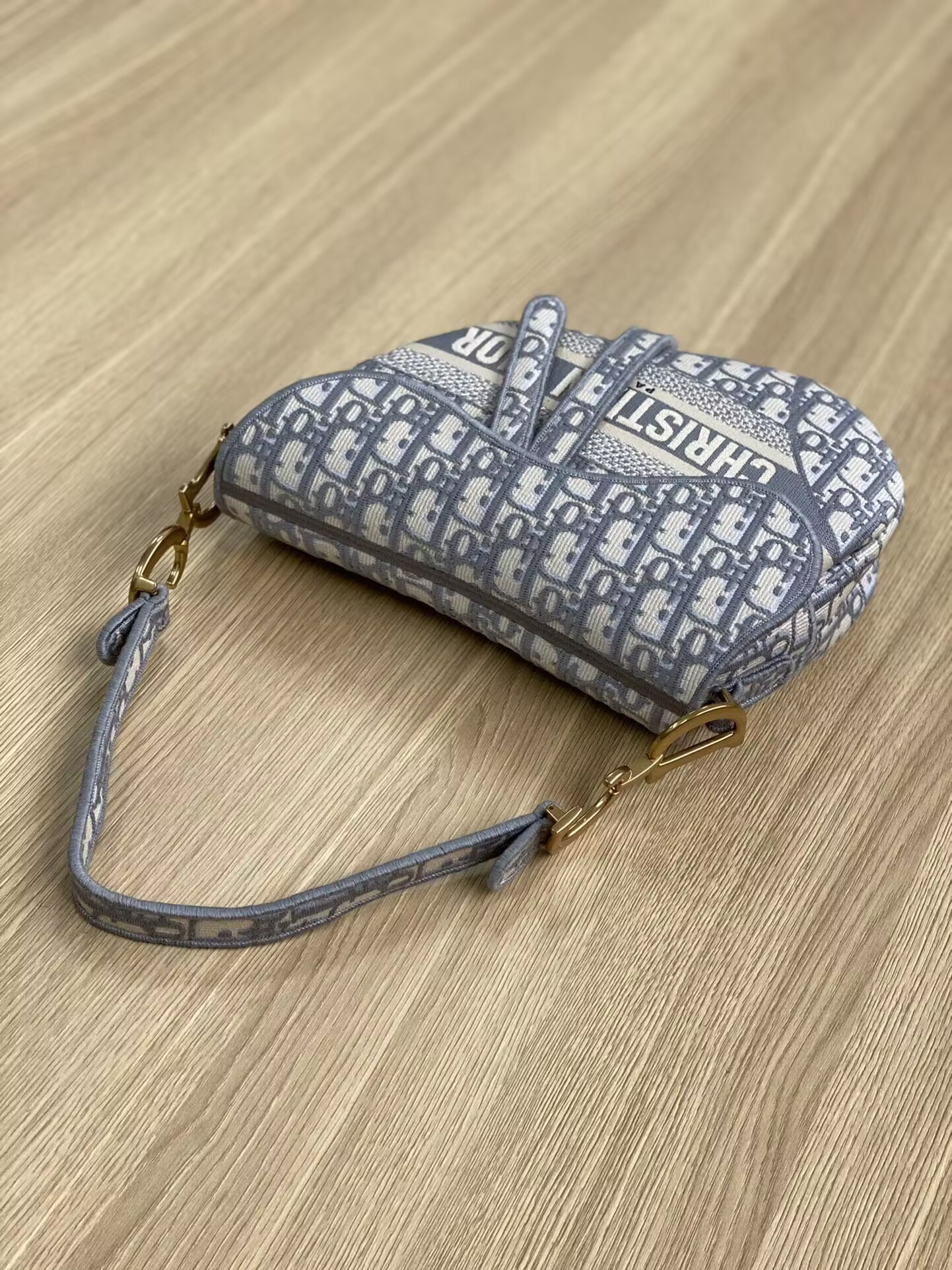 D*or saddle bag 25.5 x 20 x 6.5cm
