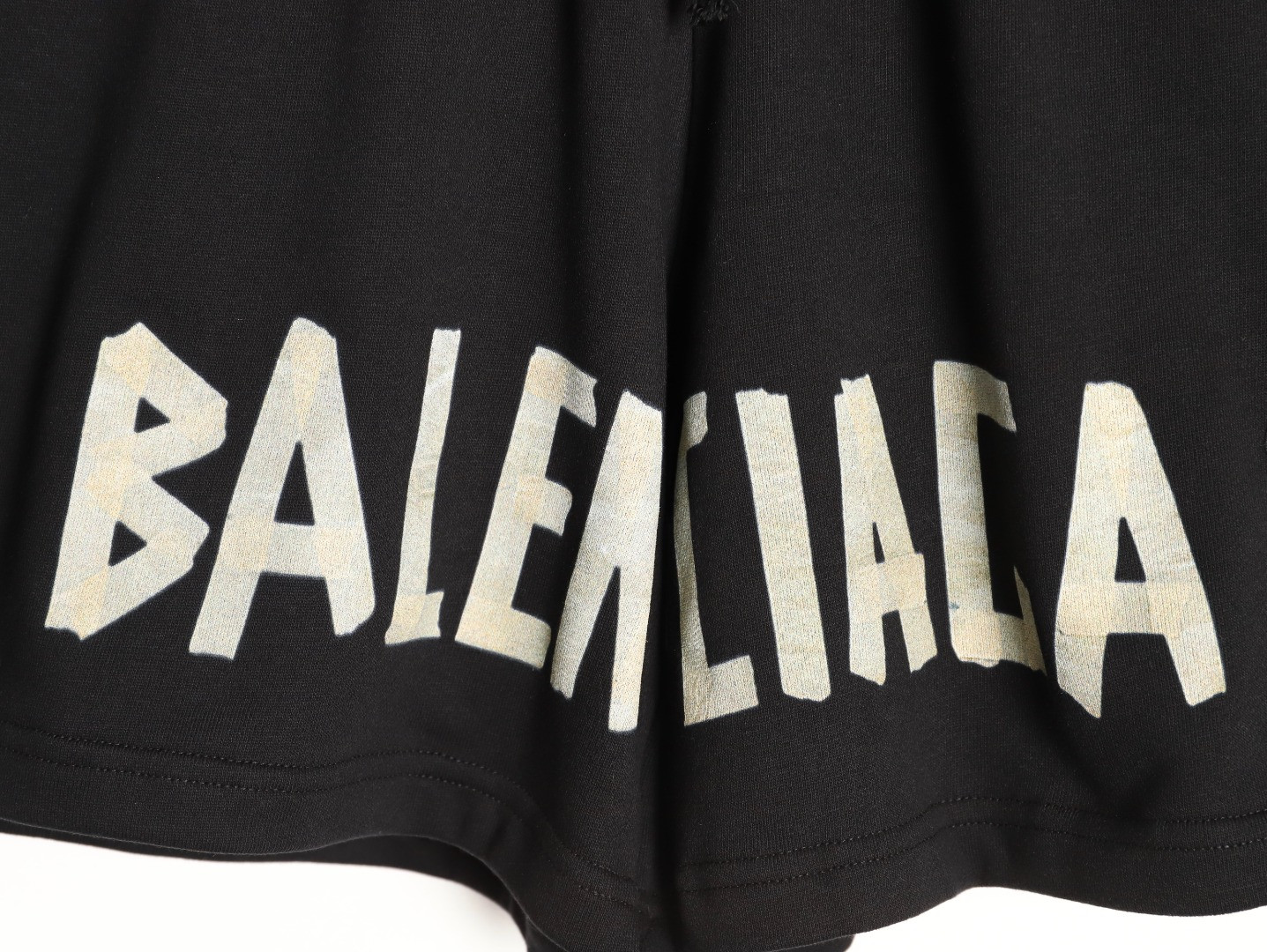 Ba*len*cia*ga shorts