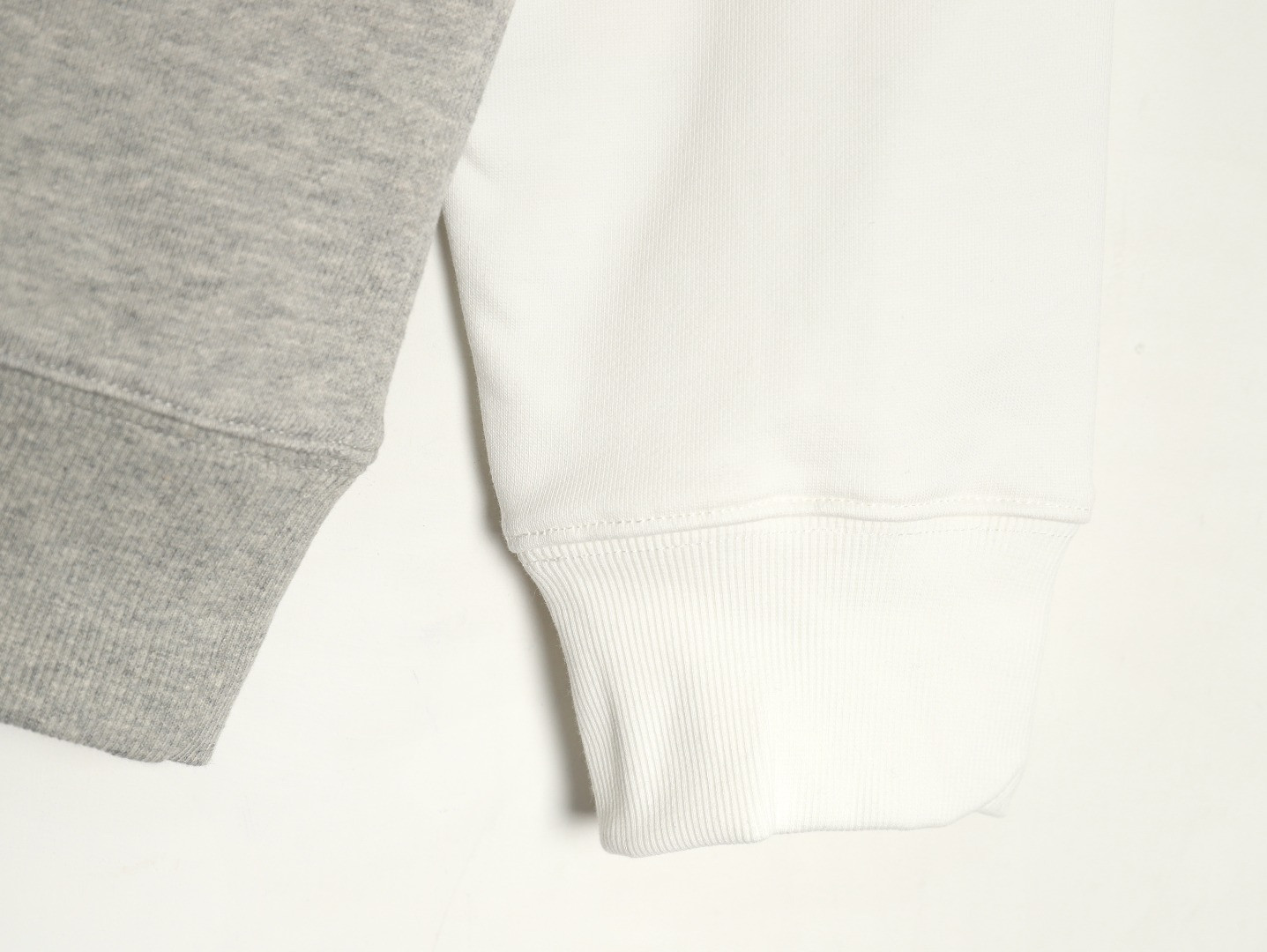 G*u*i 24fw hoodies