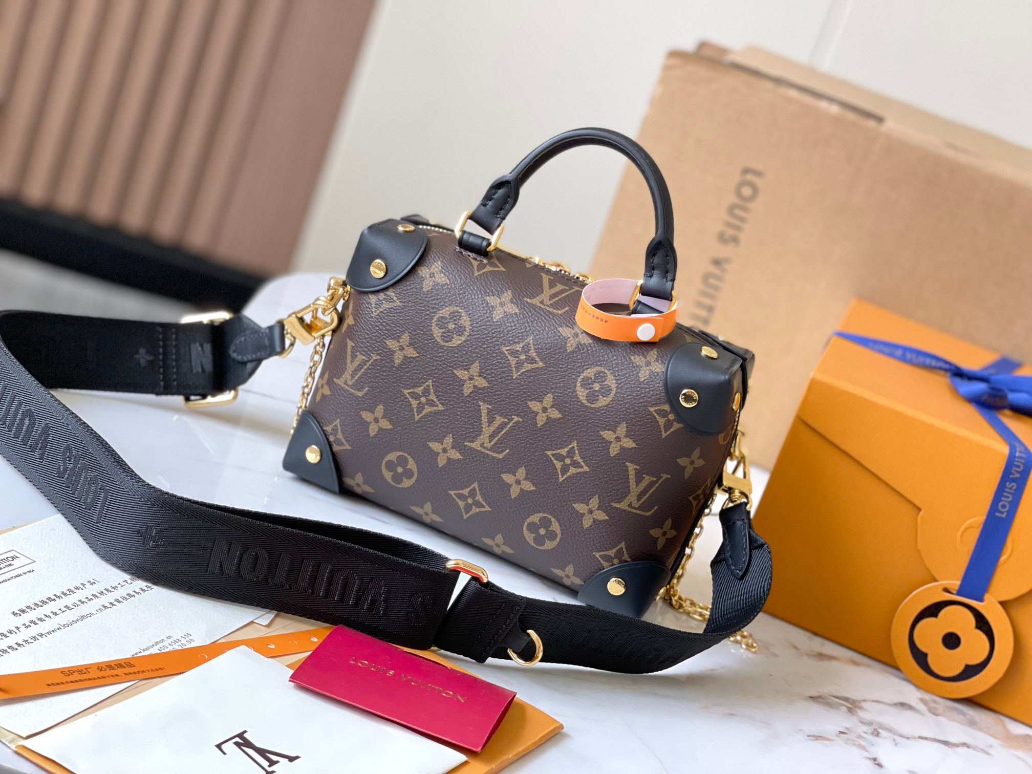 LV Petite Malle Souple  M45571 20x14x7.5CM