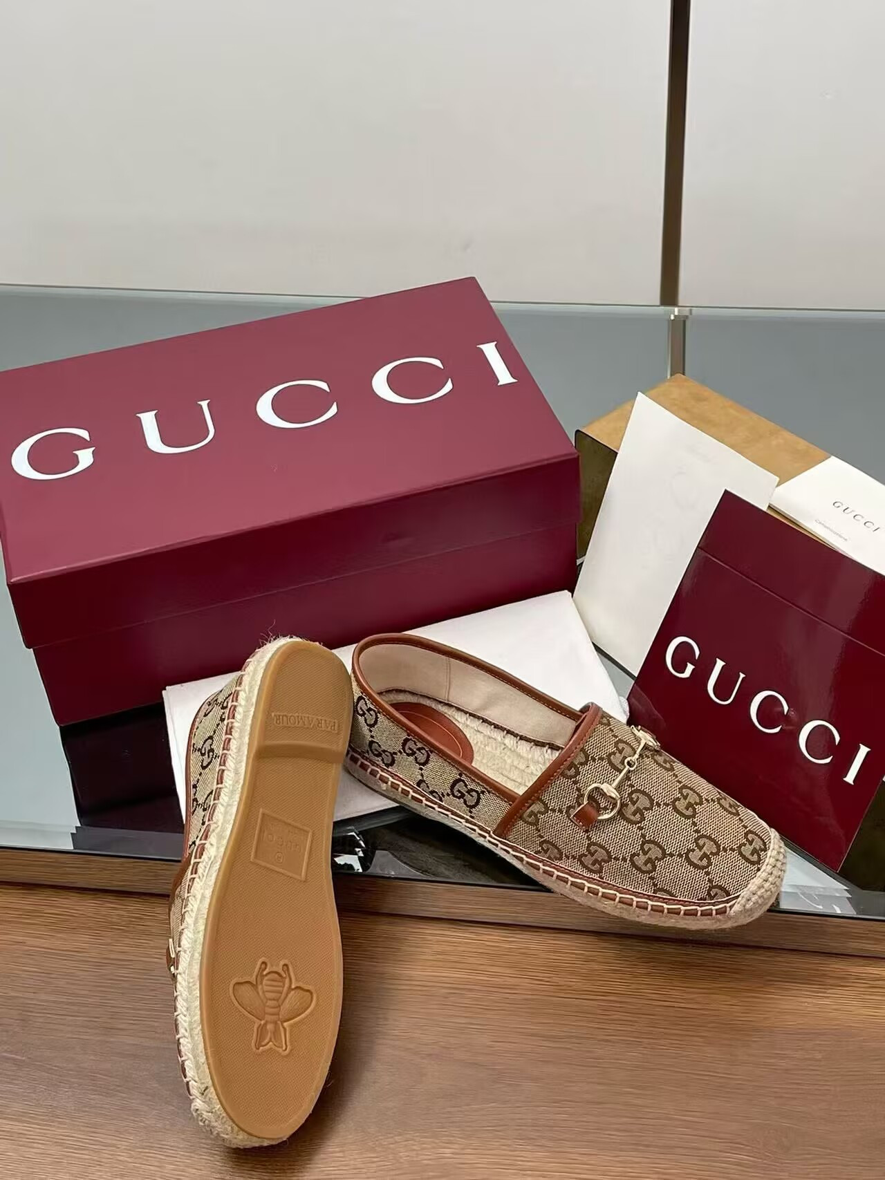 ua G*u*i espadrilles women