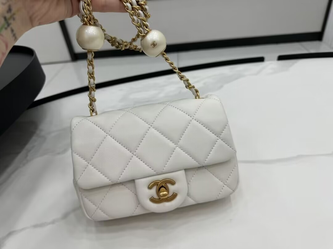 Ch*el mini classic handbag pearl chain 11.5x17x5cm
