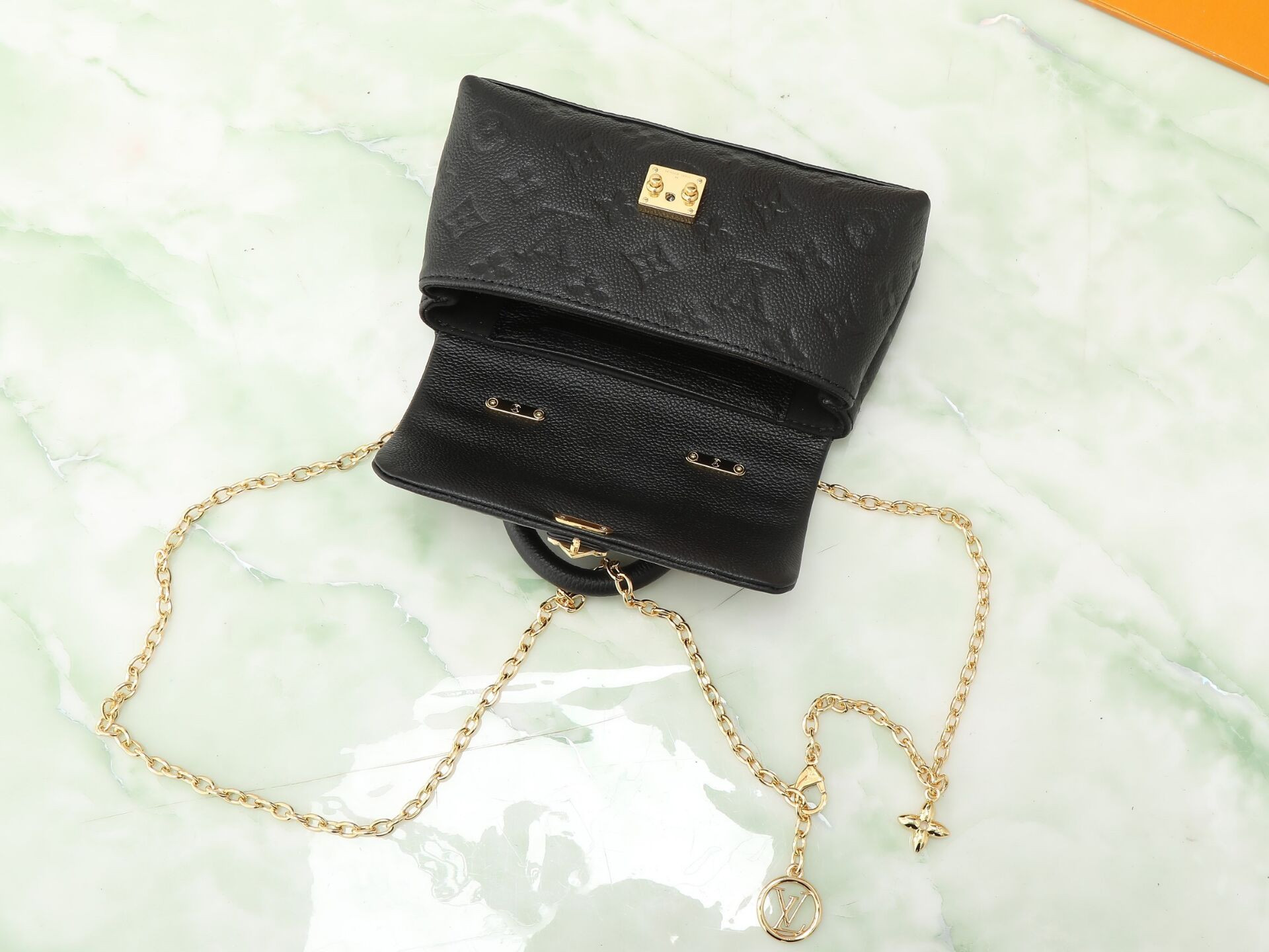 LV Nano Madeleine M12144 12.5x6x21cm