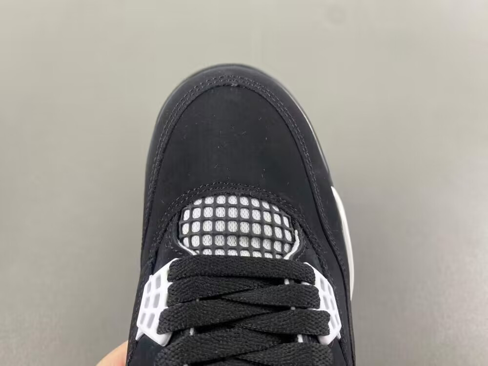 UA Air Jordan 4 Retro White Thunder