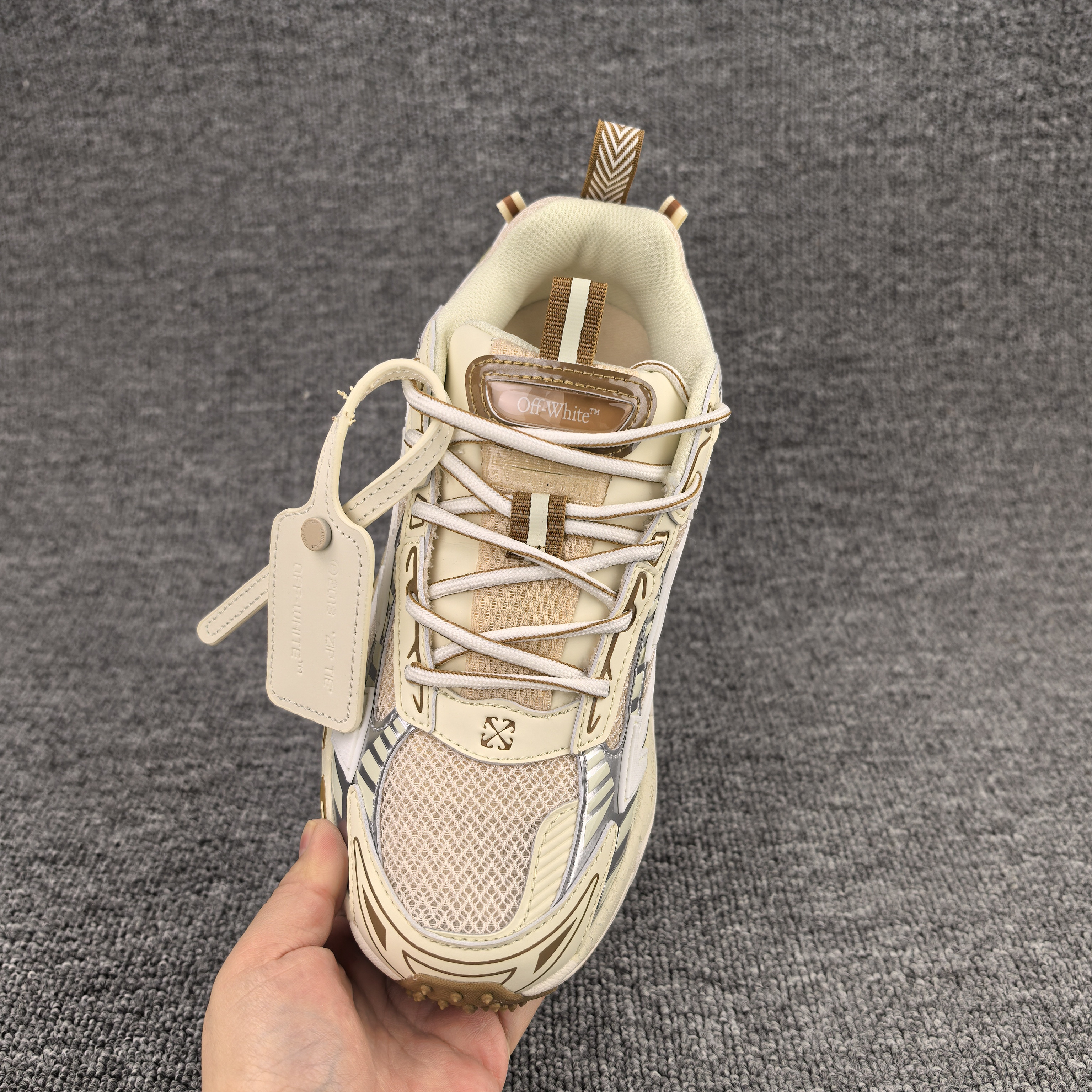 UA Off-White "BE RIGHT BACK"