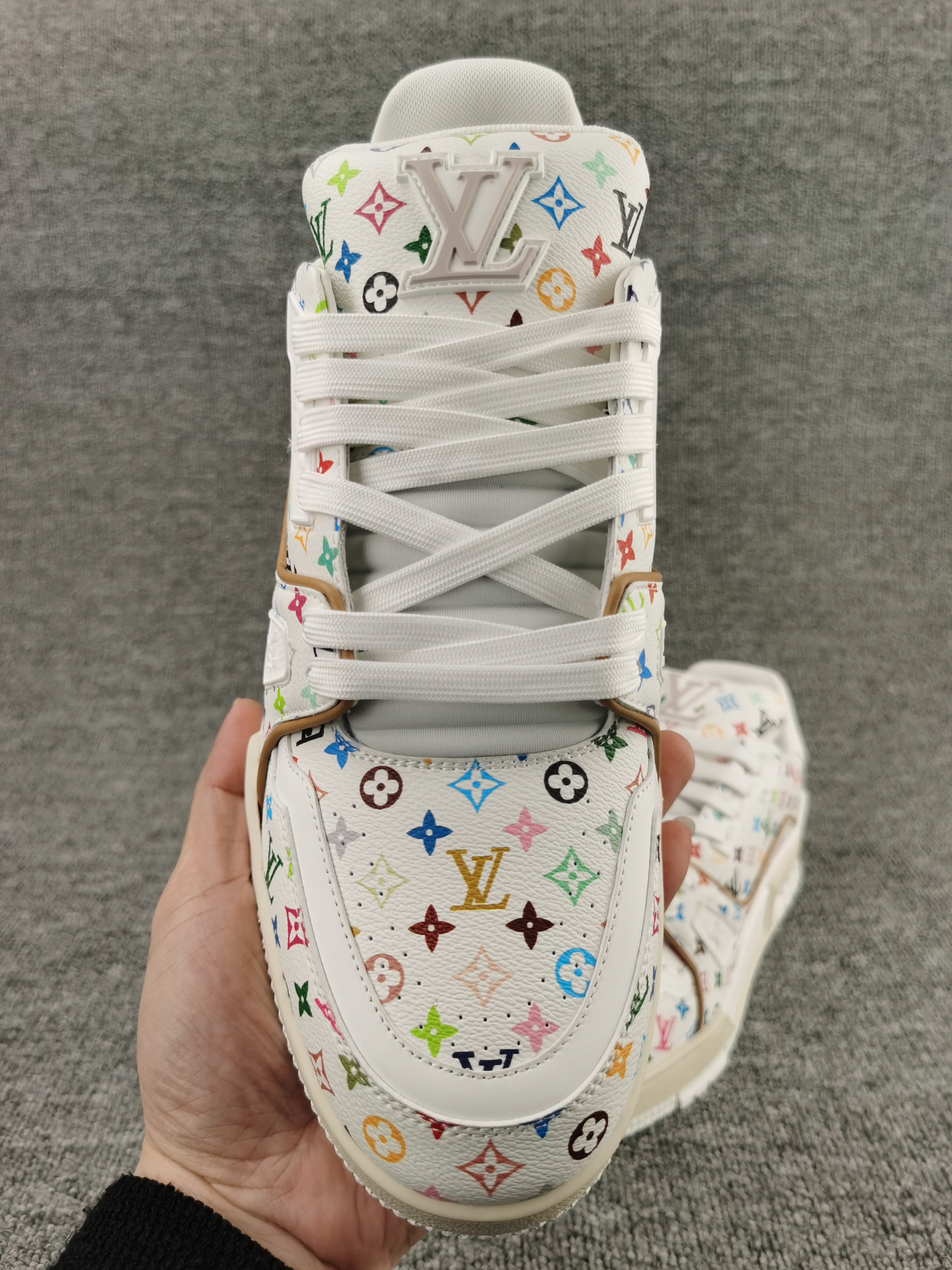 UA LV Trainer Sneaker