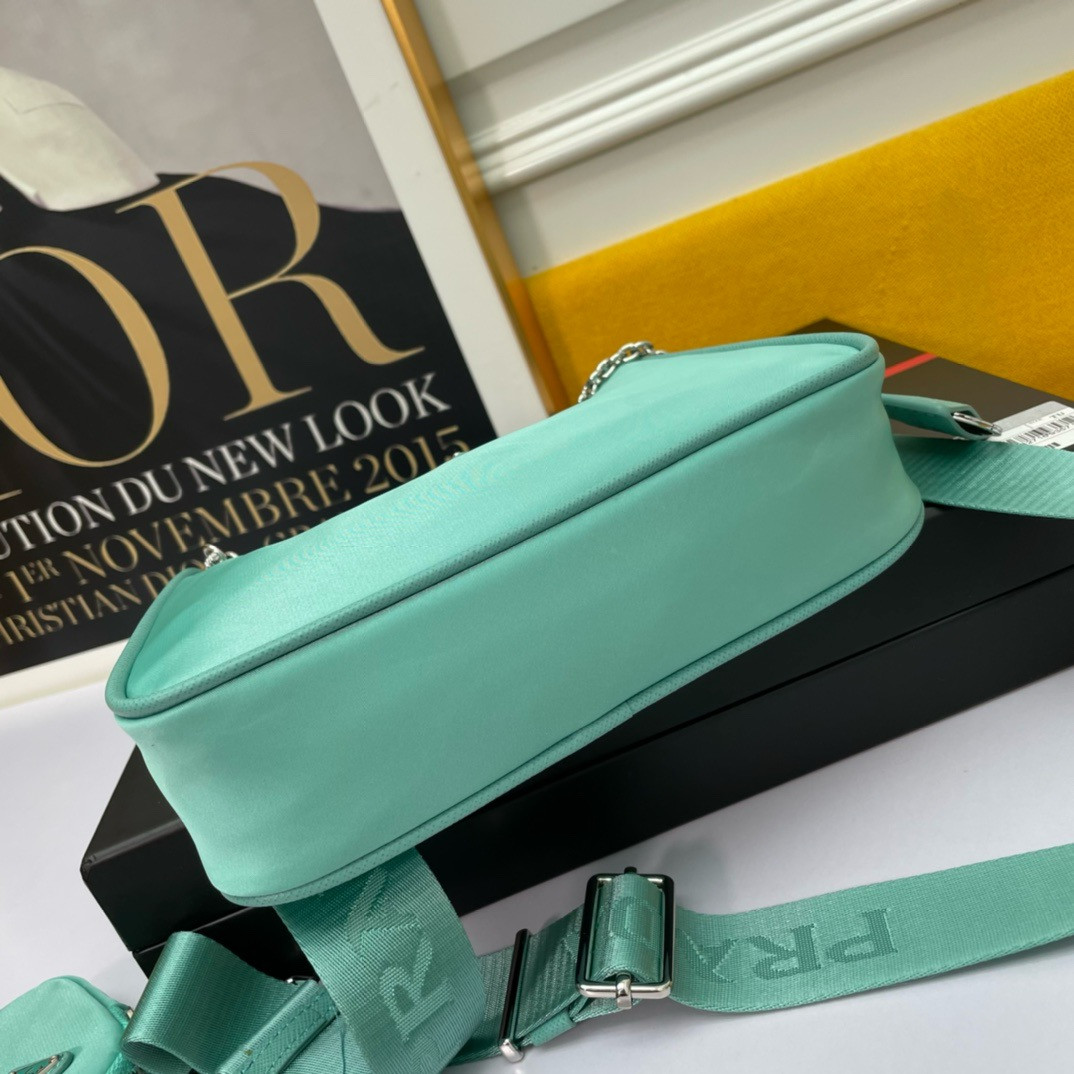 Pra*a re-edition 2005 re-nylon bag dark green