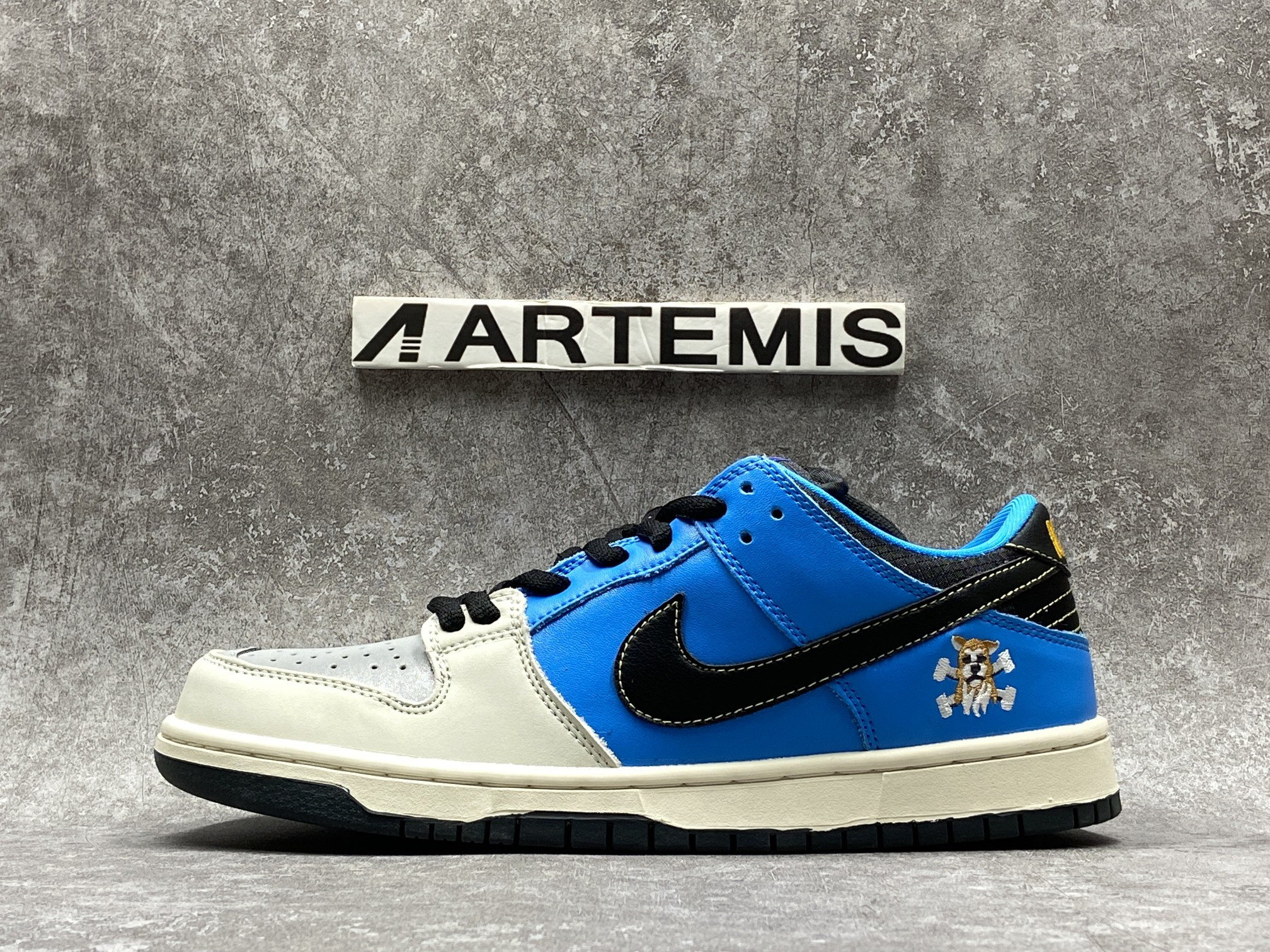 Nike SB Dunk Low Instant Skateboards