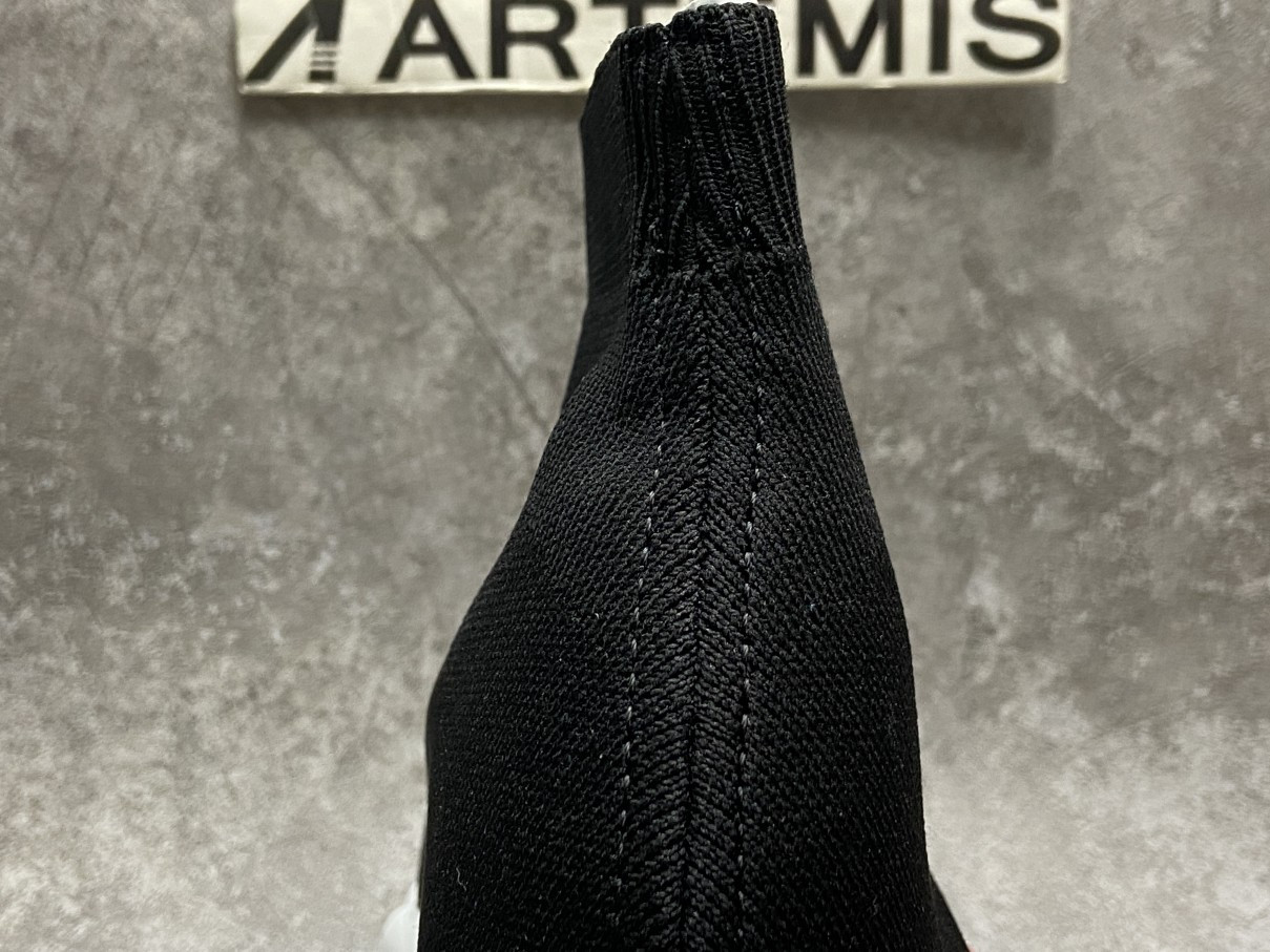 Balenciga Graffiti Speed Red Sole
