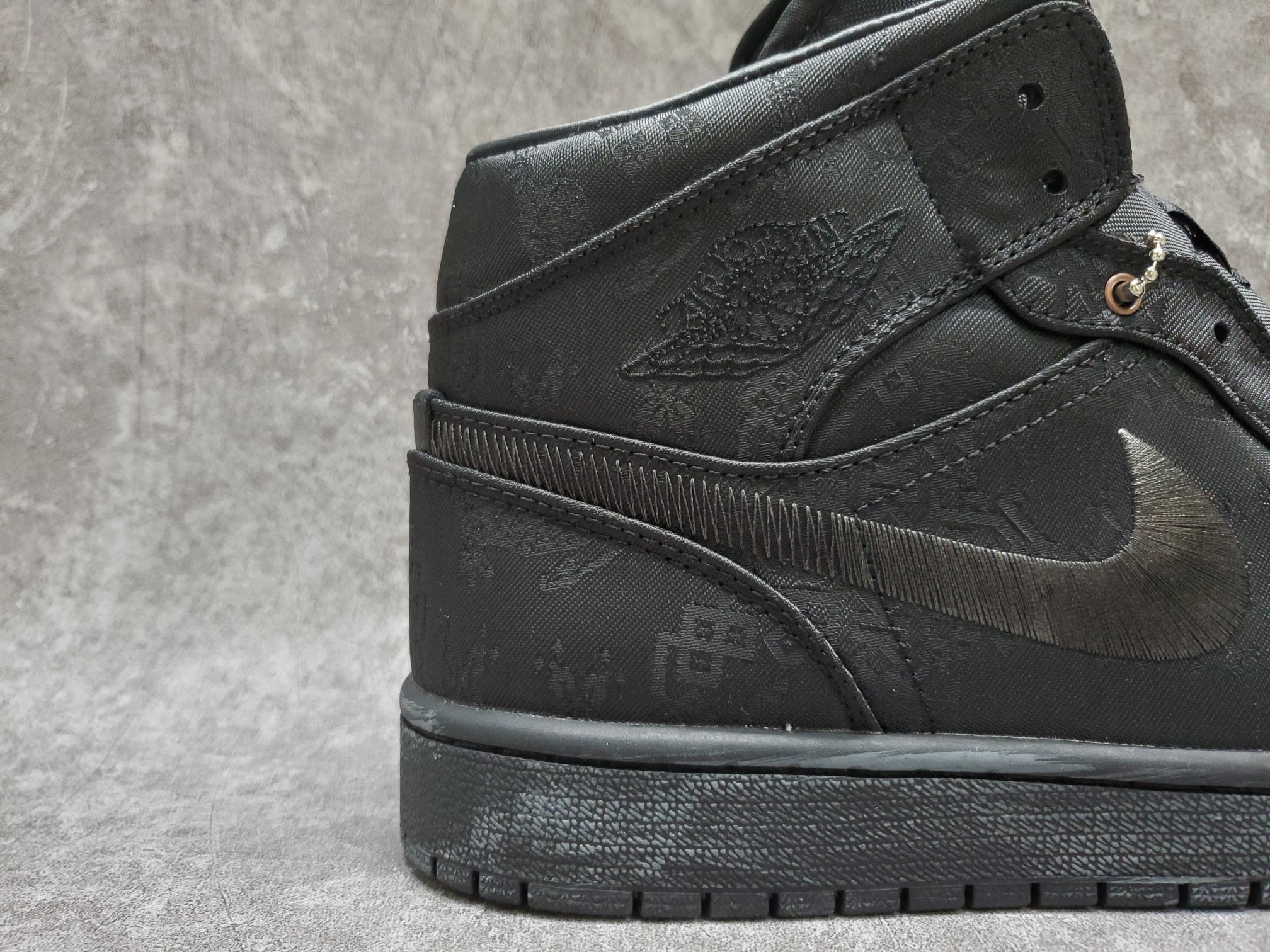 Air Jordan 1 Mid Edison Chen Black Clot