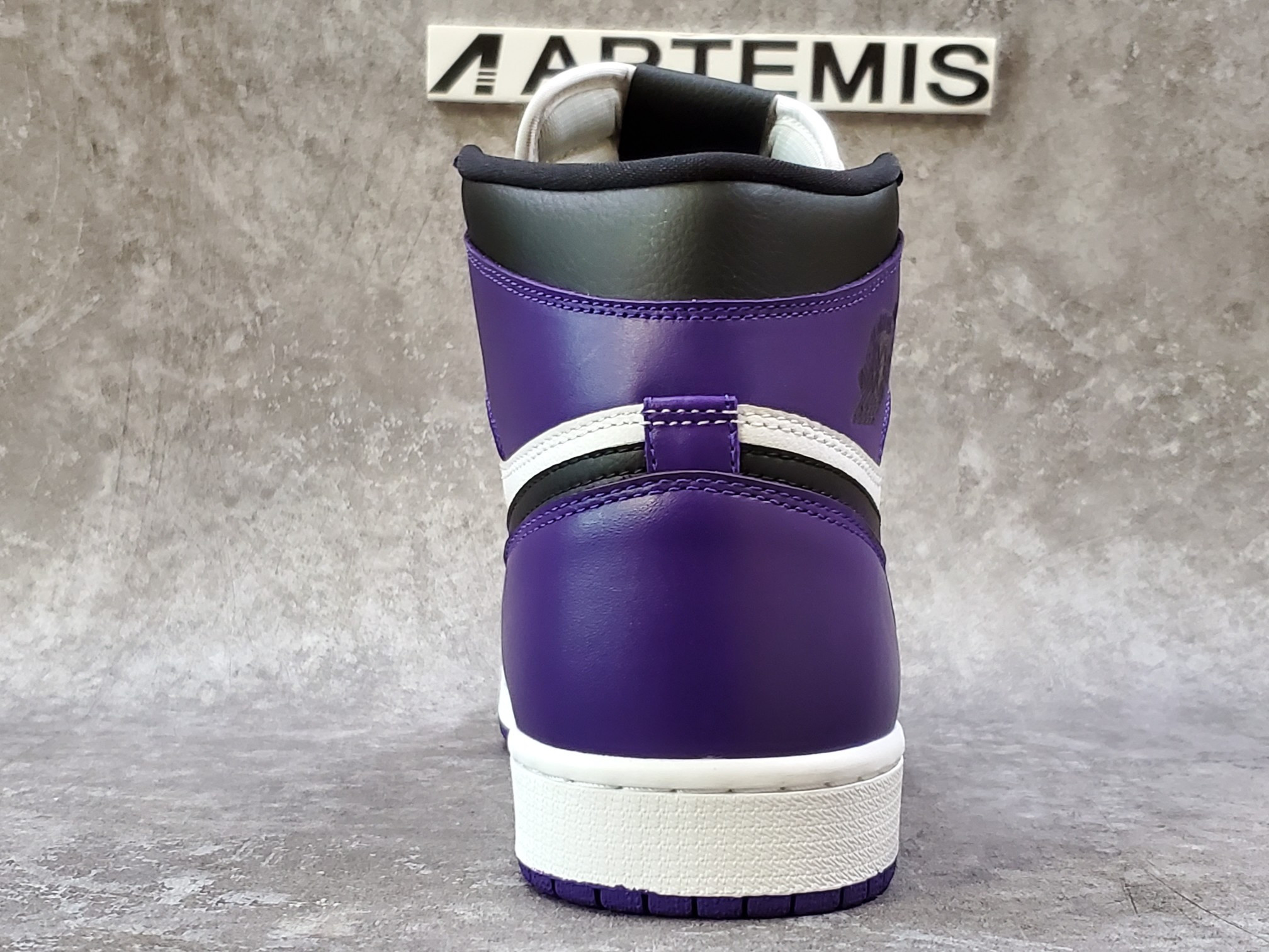 Air Jordan 1 Retro High Court Purple White