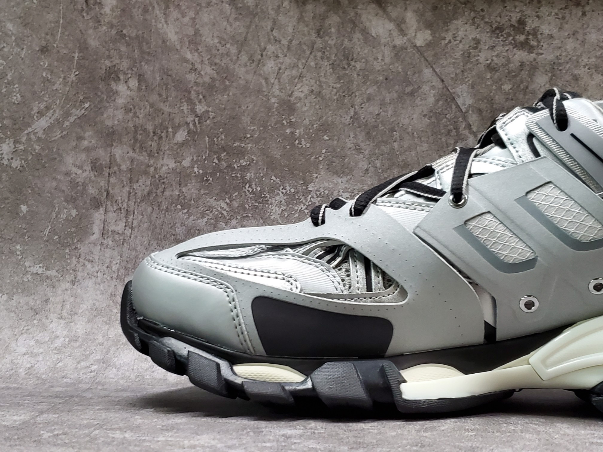 Balenciga Track 3.0 Silver Grey