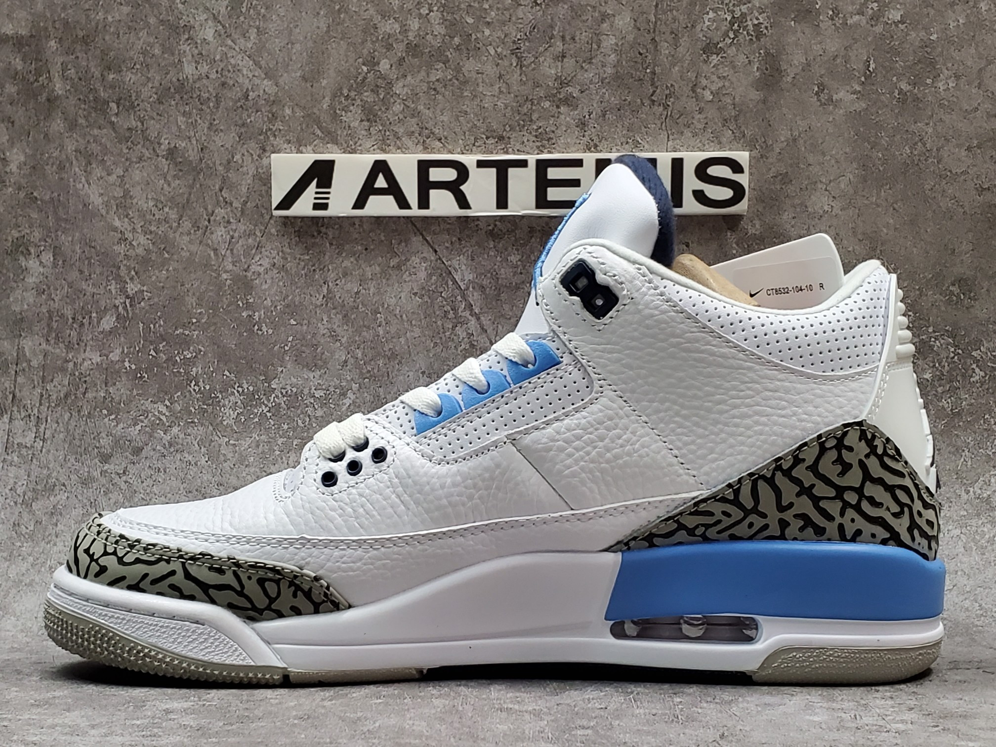 Air Jordan 3 Retro