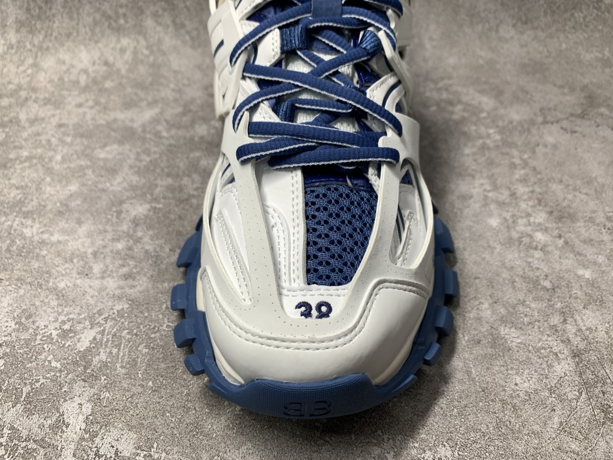 Balenciga Track Worn Out In Light Grey