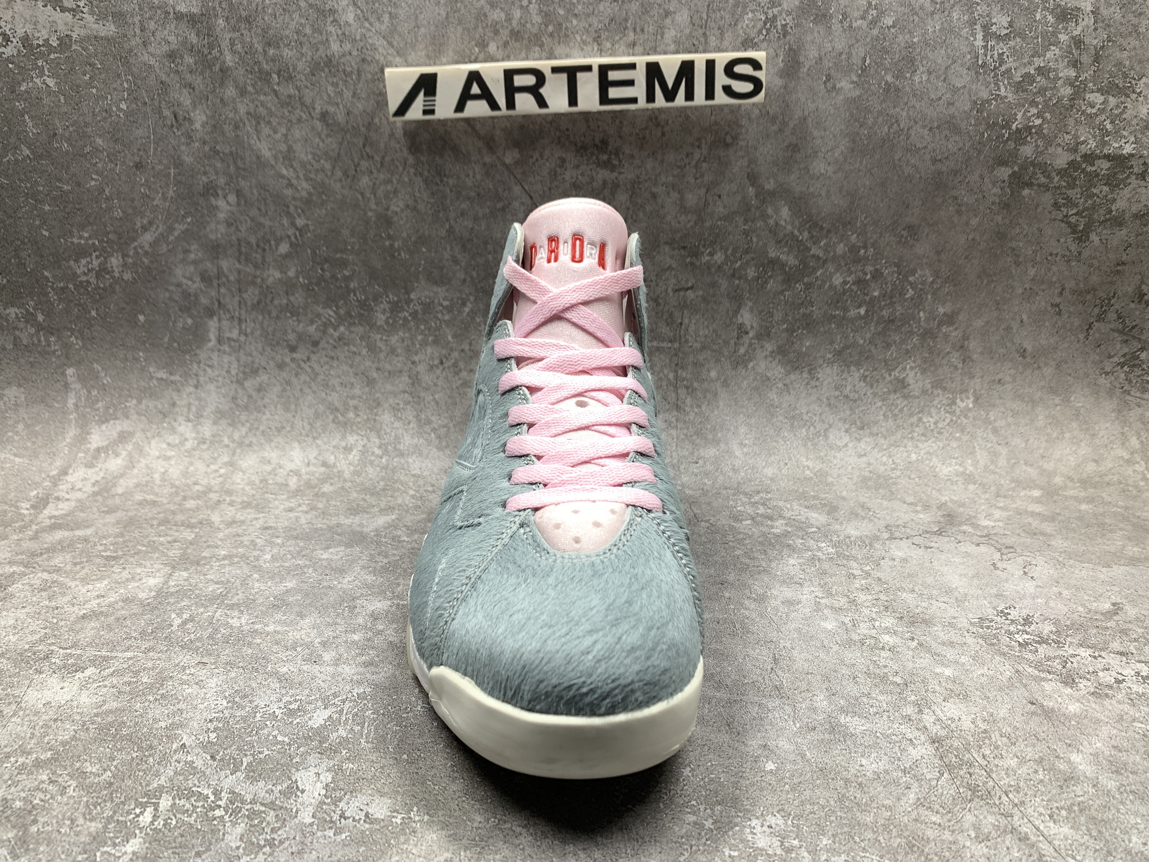 Air Jordan 7 Retro Neutral Grey