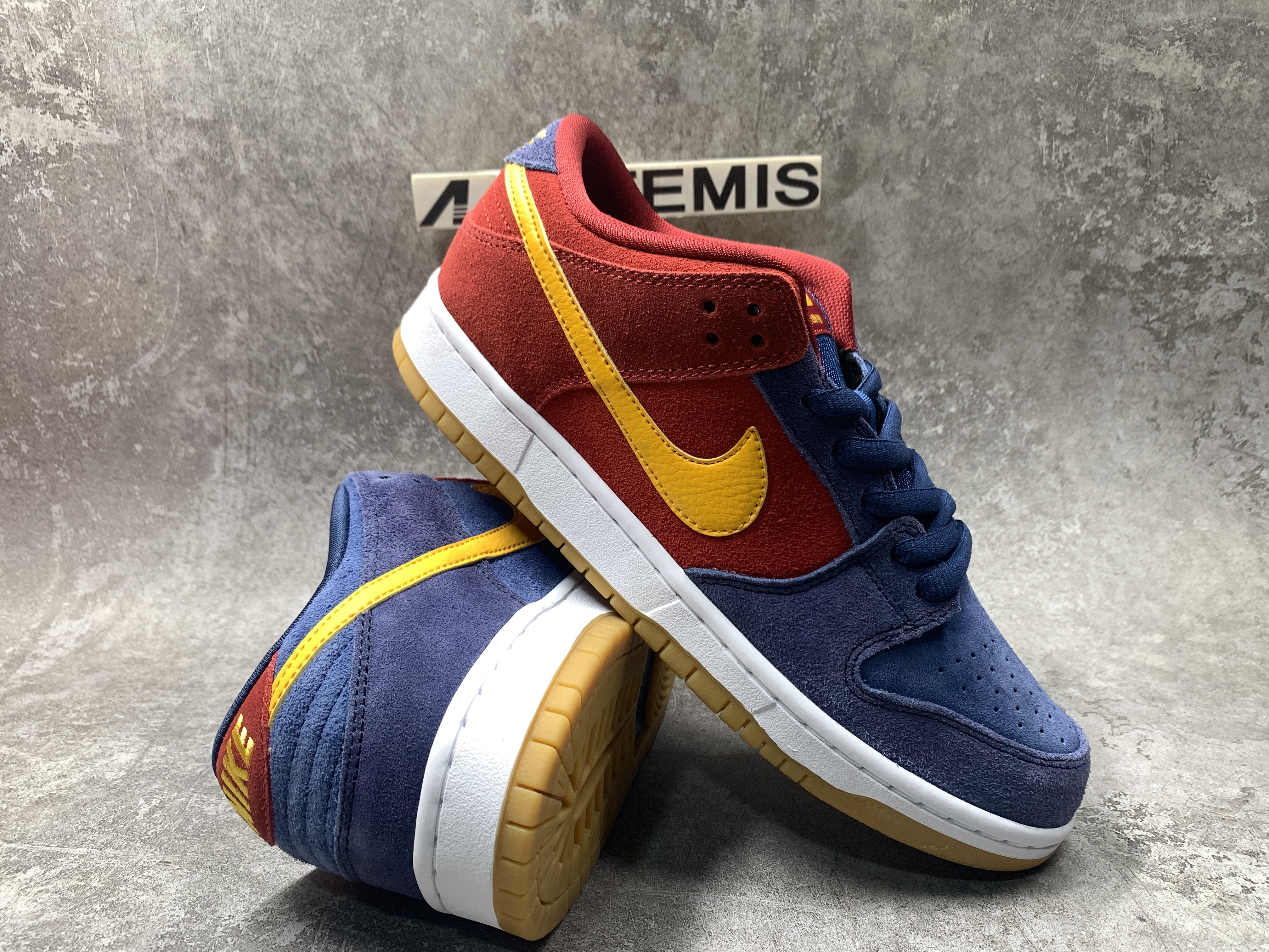 Nike SB Dunk Low Barcelona