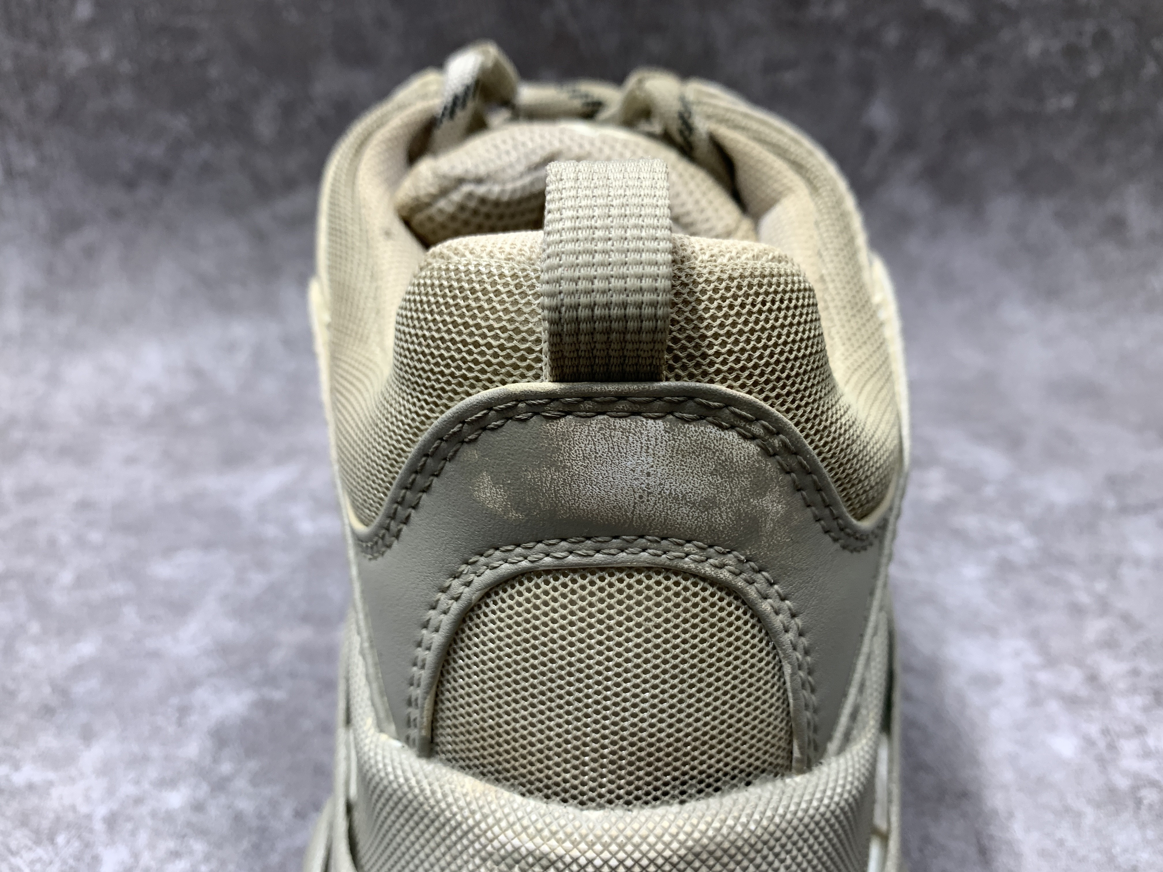 Balenciga Triple S Sneaker Light Beige Faded