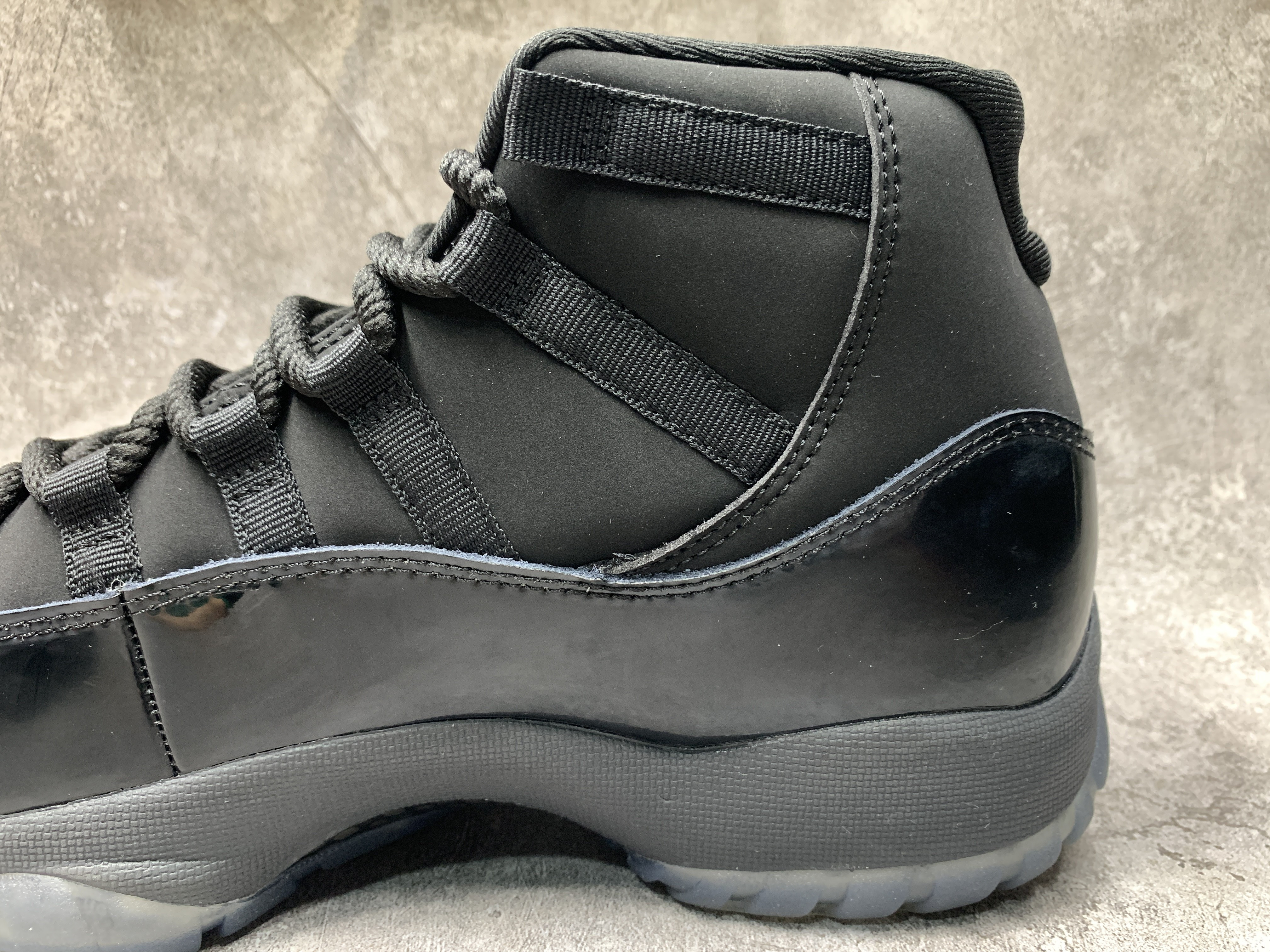 Air Jordan 11 Retro Cap and Gown