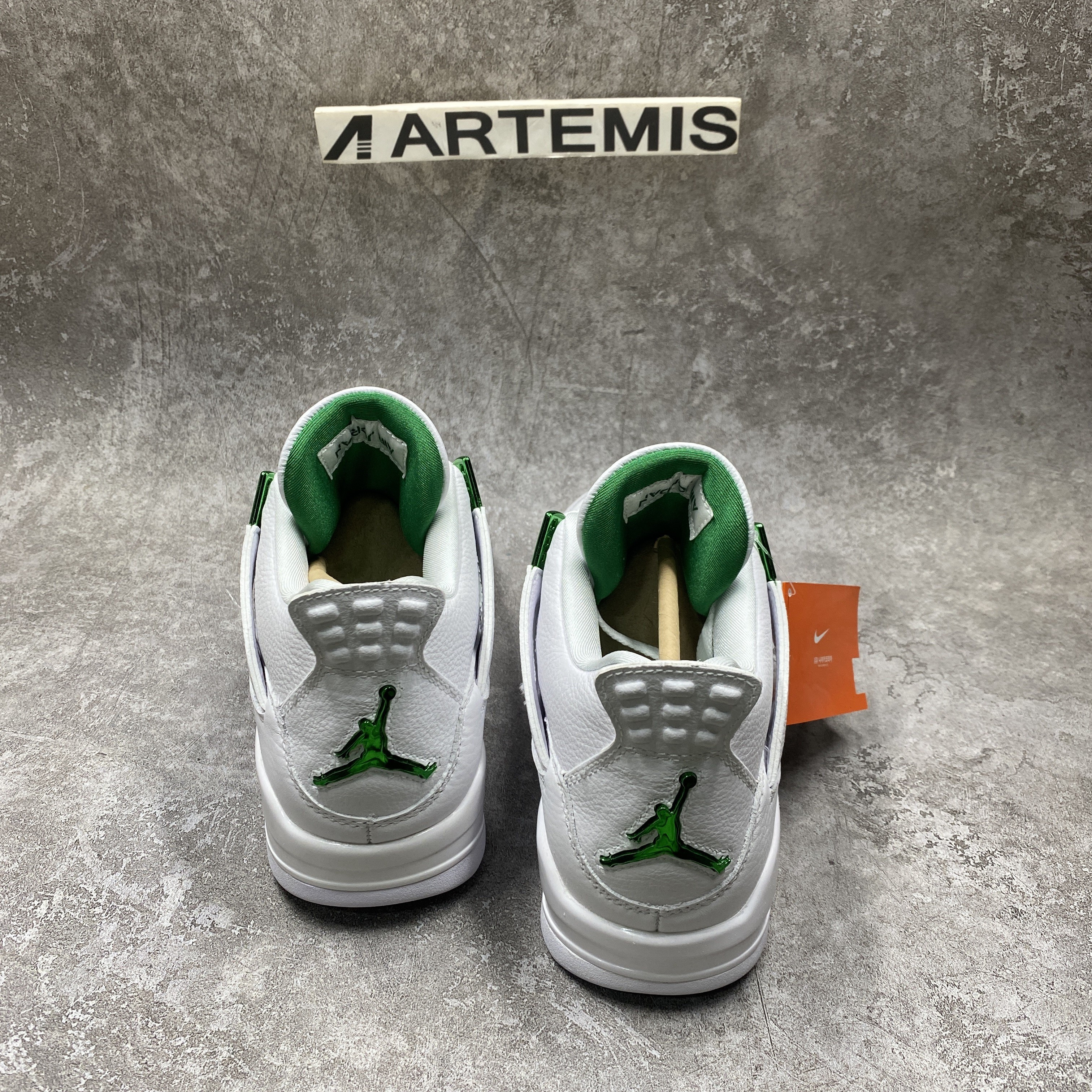Air Jordan 4 Retro Metallic Green