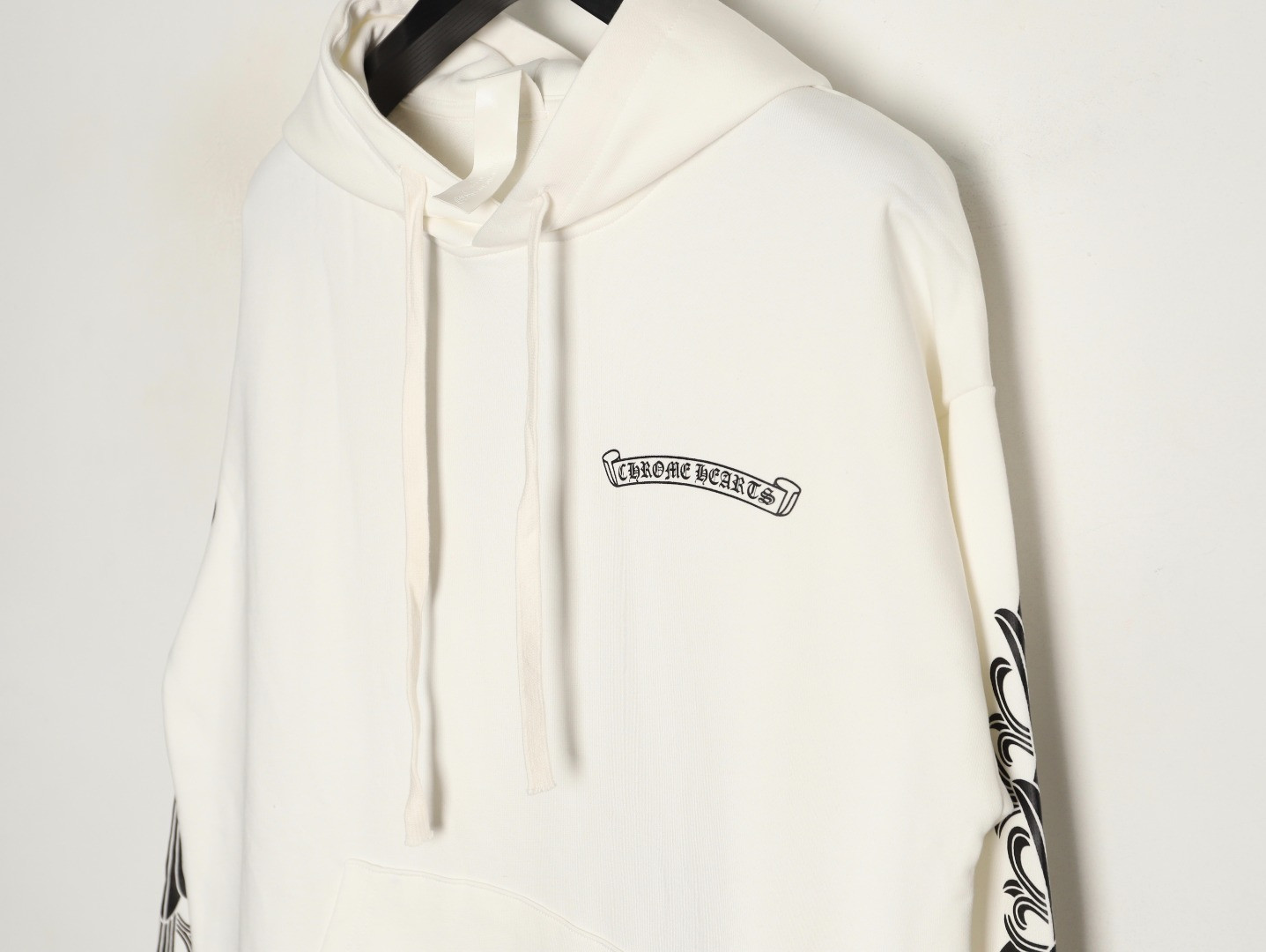Ch**me He**ts hoodies