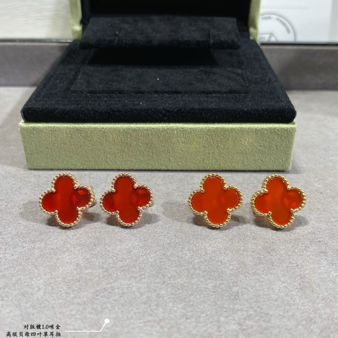 V*N CL*F & arpels premium fritillaria four-leaf clover earrings