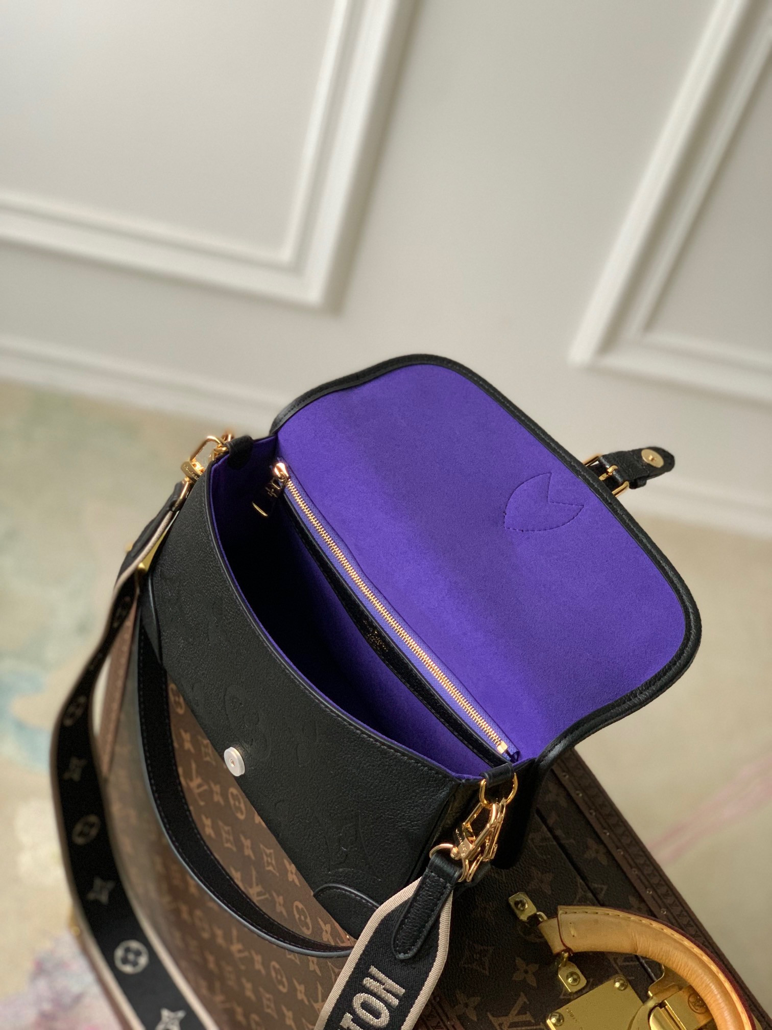 LV Diane M46386