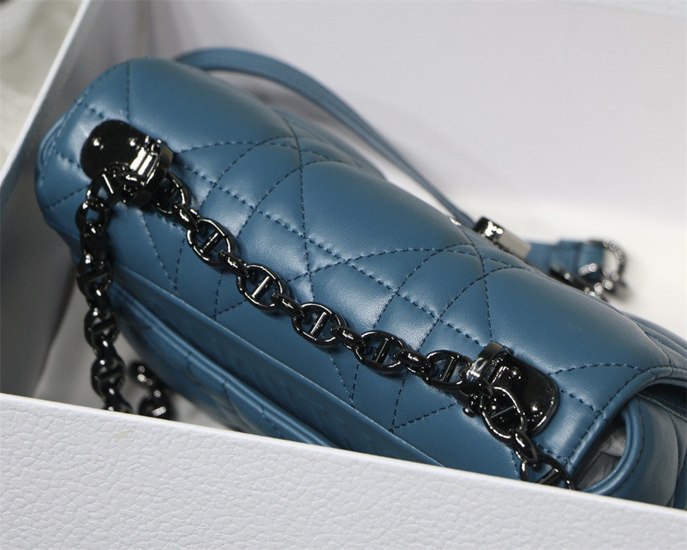 small d*or caro bag navy S*pple cannage calfskin with silver hardware 20 x 12 x 7 cm