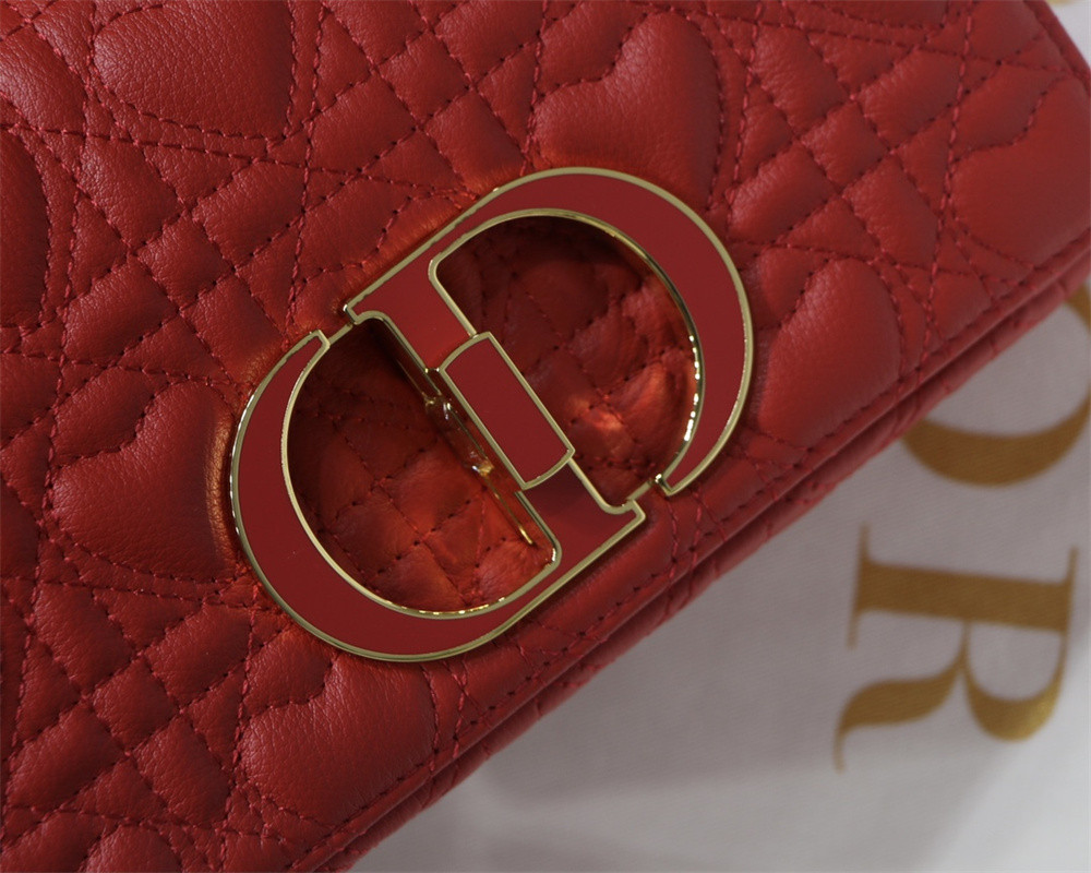small D*or caro bag amour red 20 x 12 x 7 cm