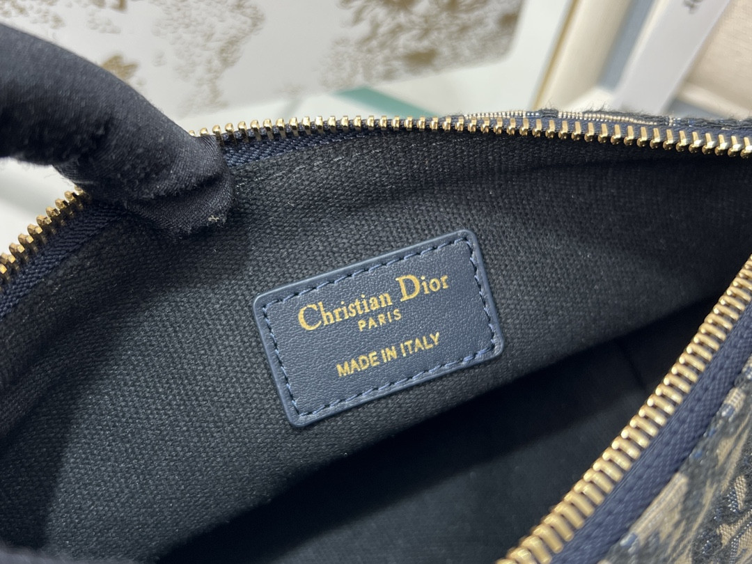 D*or travel nomad pouch blue D*or oblique jacquard