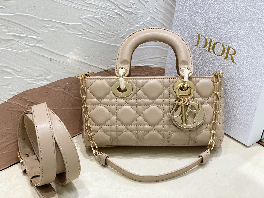 D*or small lady d-joy bag biscuit