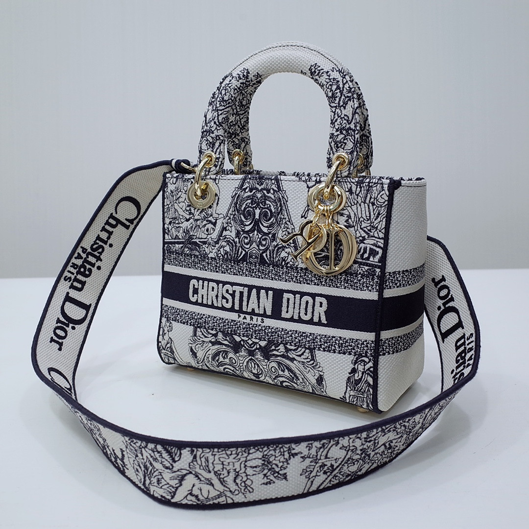 medium D*or lady d-lite bag  24 x 20 x 11 cm