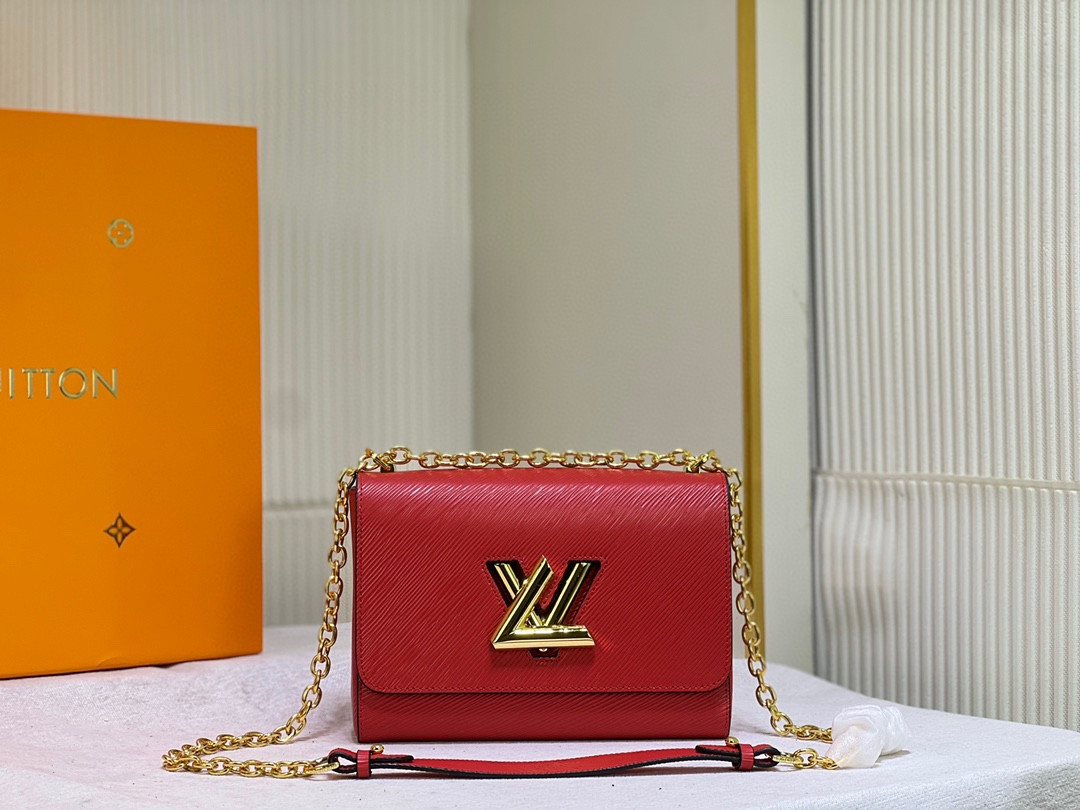 l0*is V*t0n twist mm red 9.1 x 6.7 x 3.7 inches