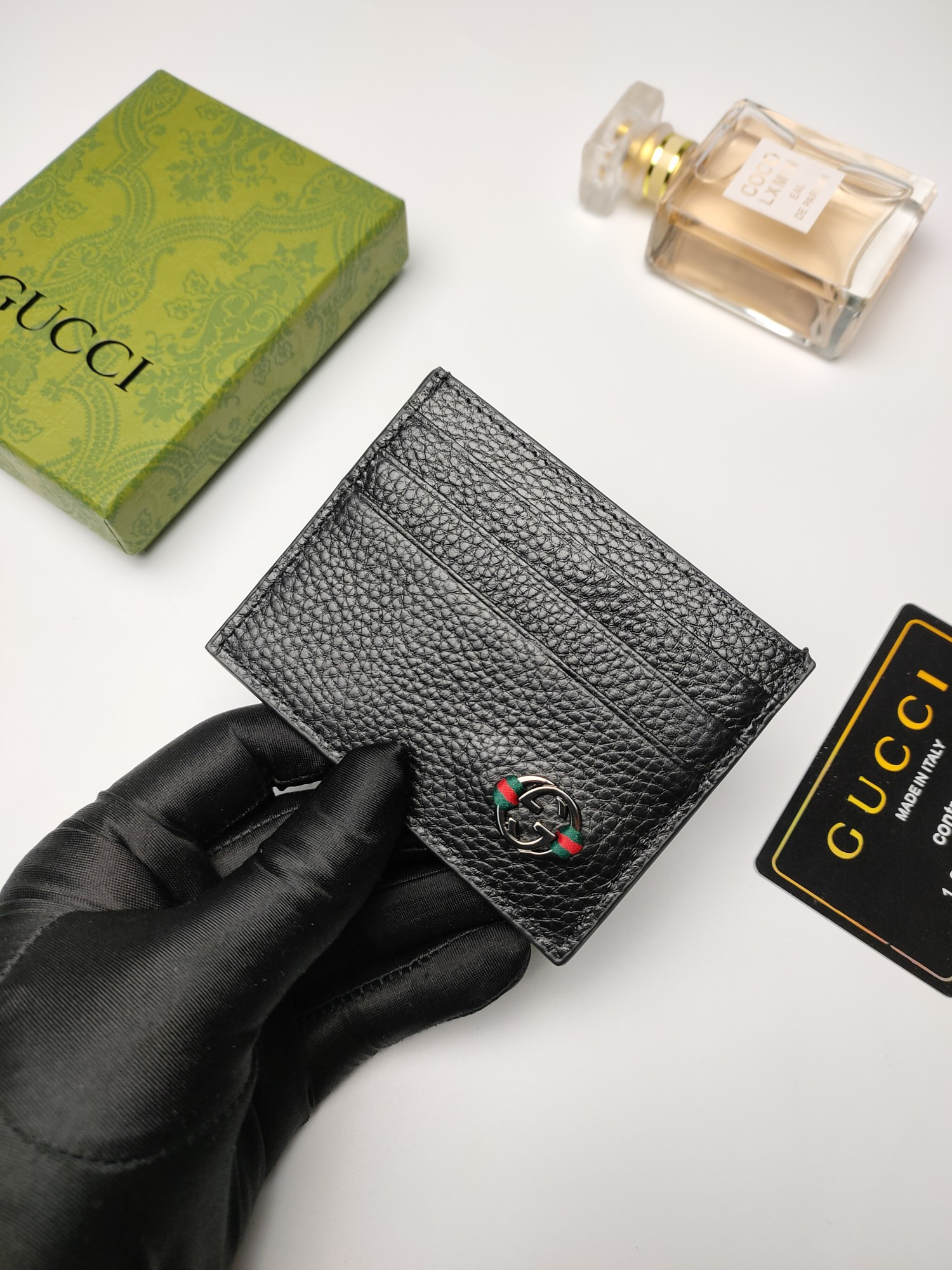 G*u*i gg  card case wallet
