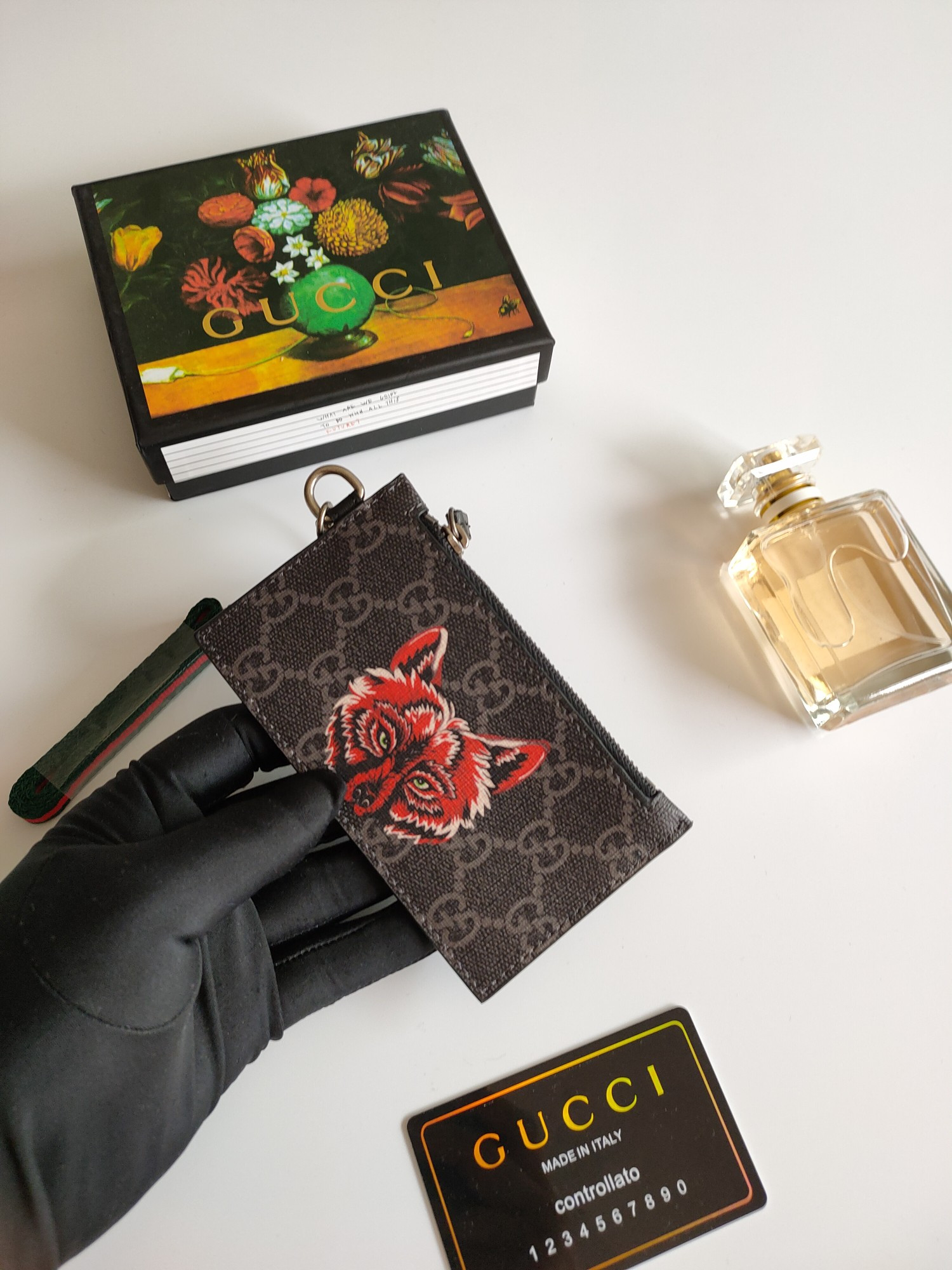 G*u*i gg card case wallet