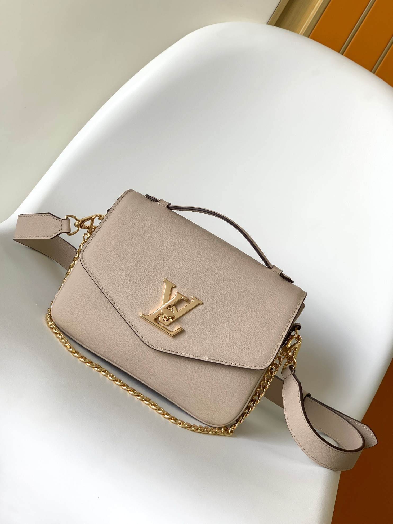 LV M22792 Oxford 8.7 x 6.3 x 3.7 inches